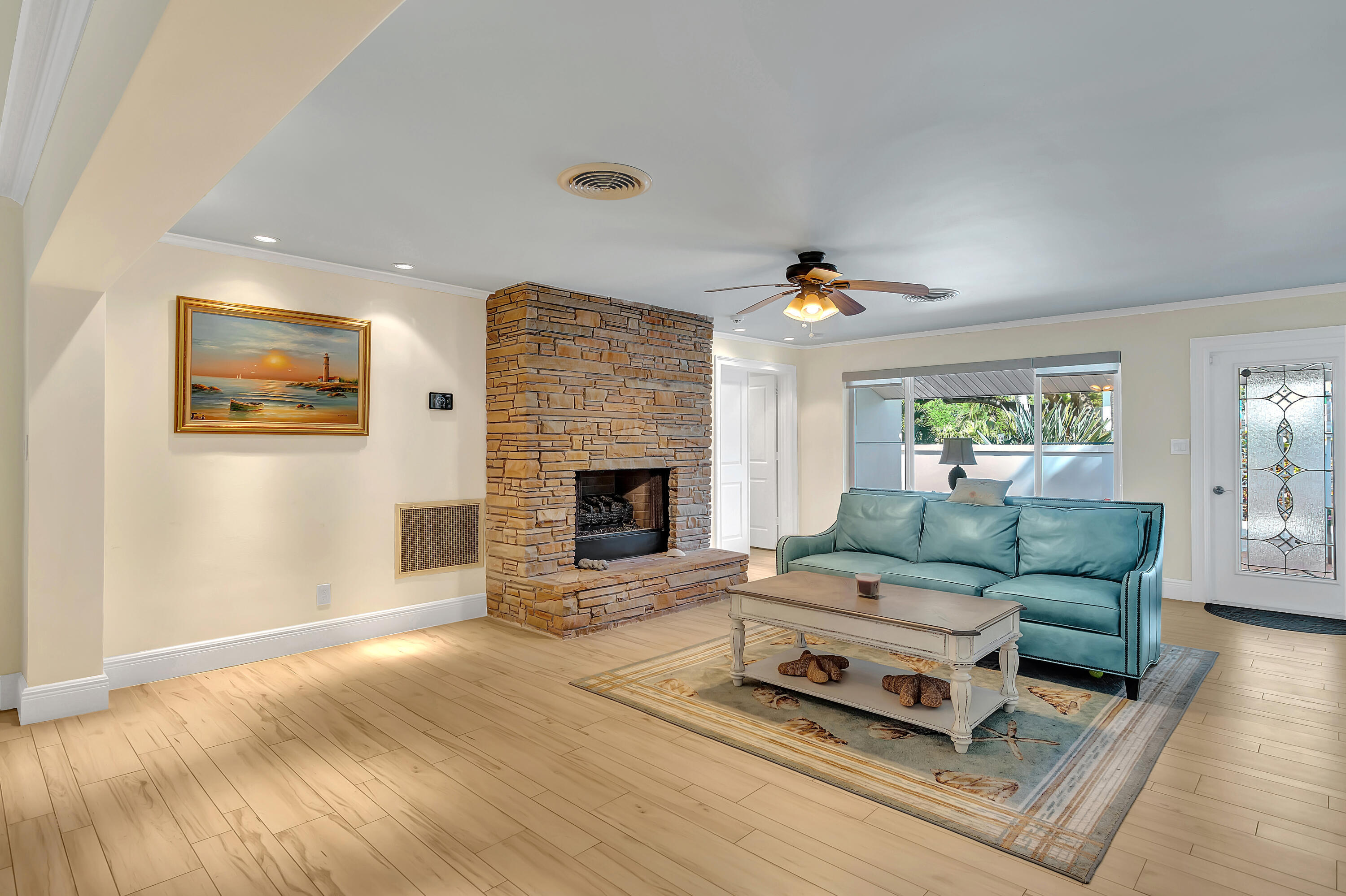 500 Gardenia Vero Beach, FL 32963