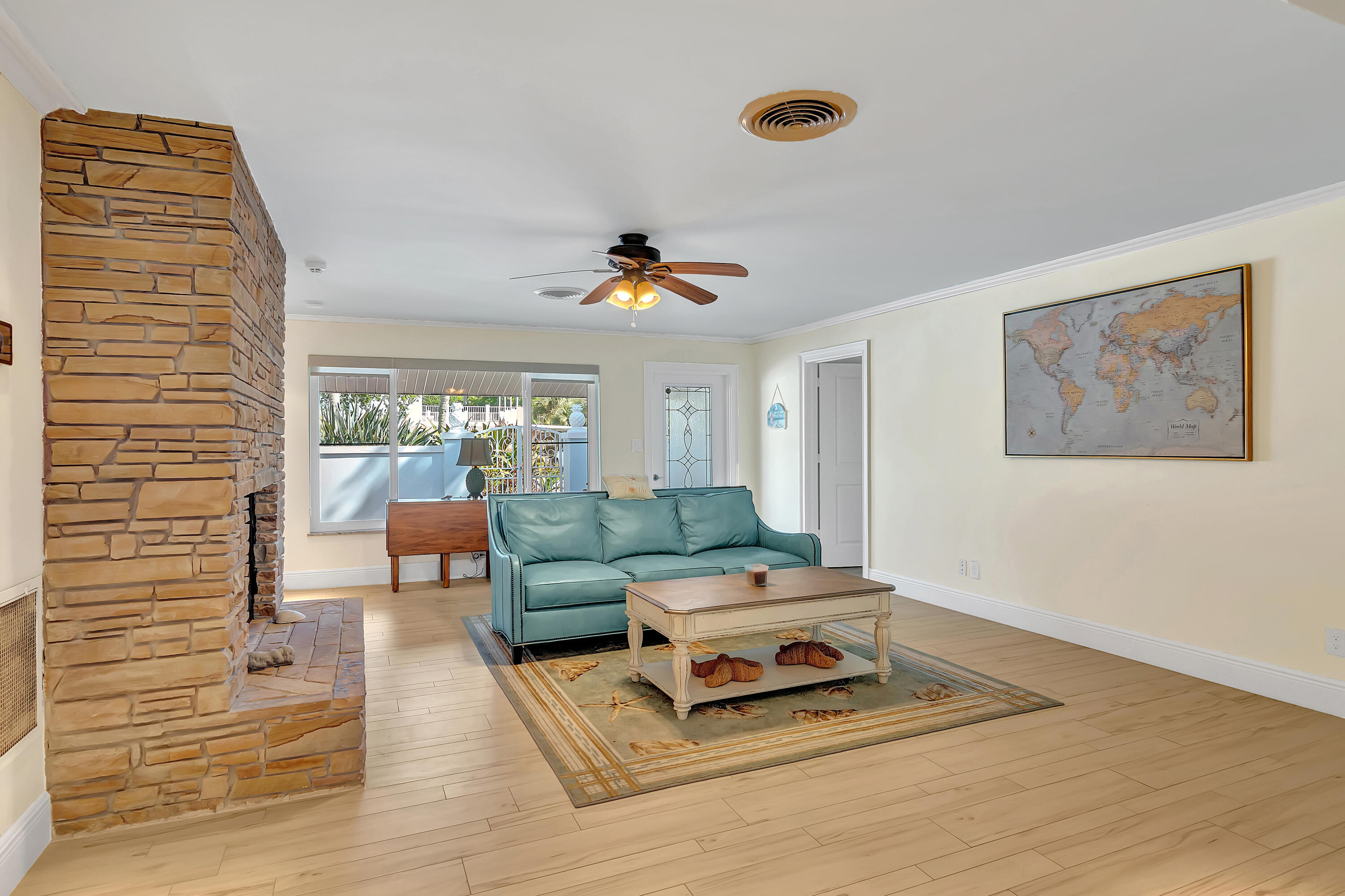 500 Gardenia Vero Beach, FL 32963