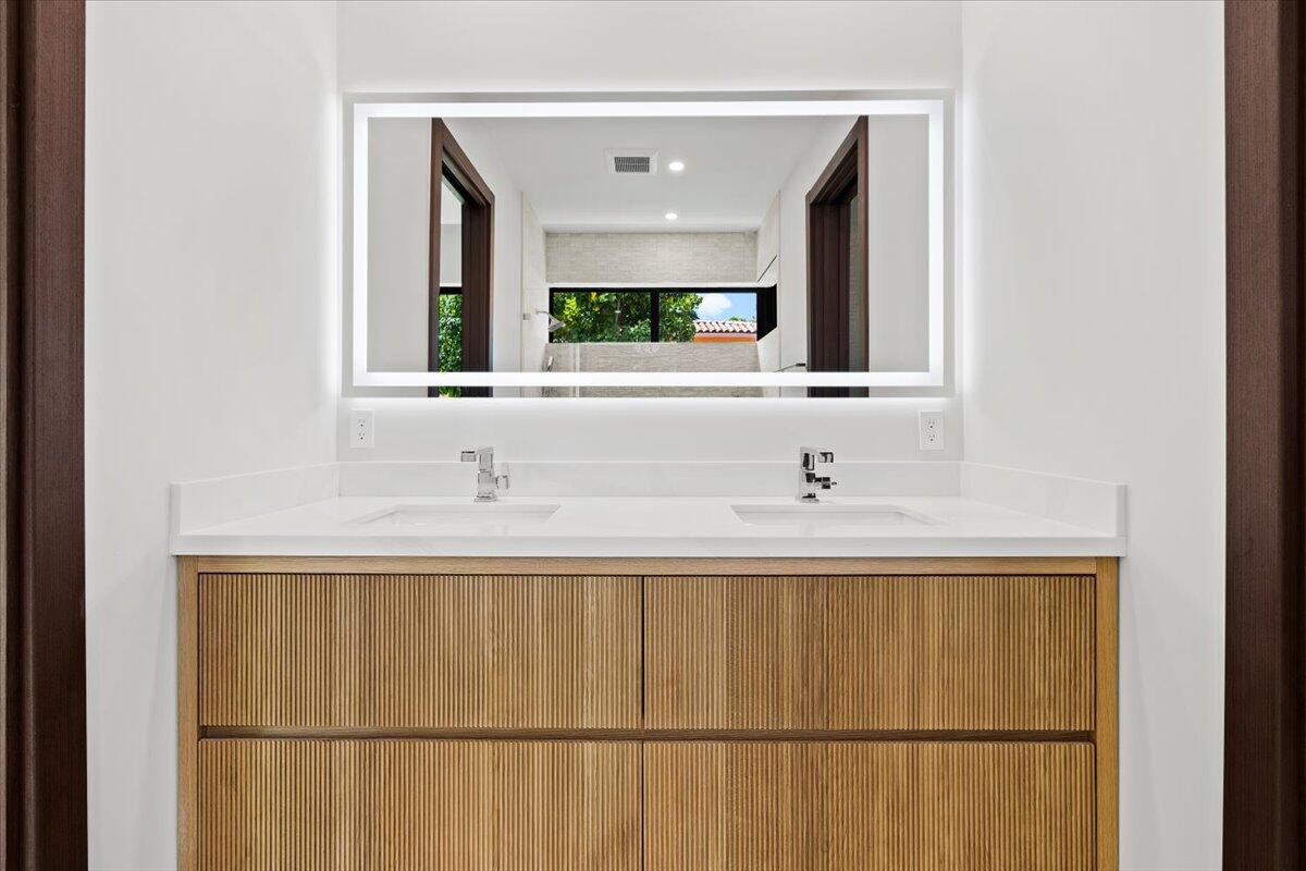 441 Isle Of Palms Fort Lauderdale, FL 33301