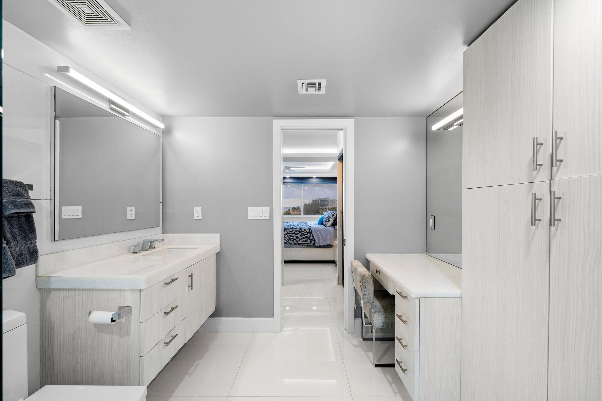 545 S Fort Lauderdale Bch #701-702 Fort Lauderdale, FL 33316