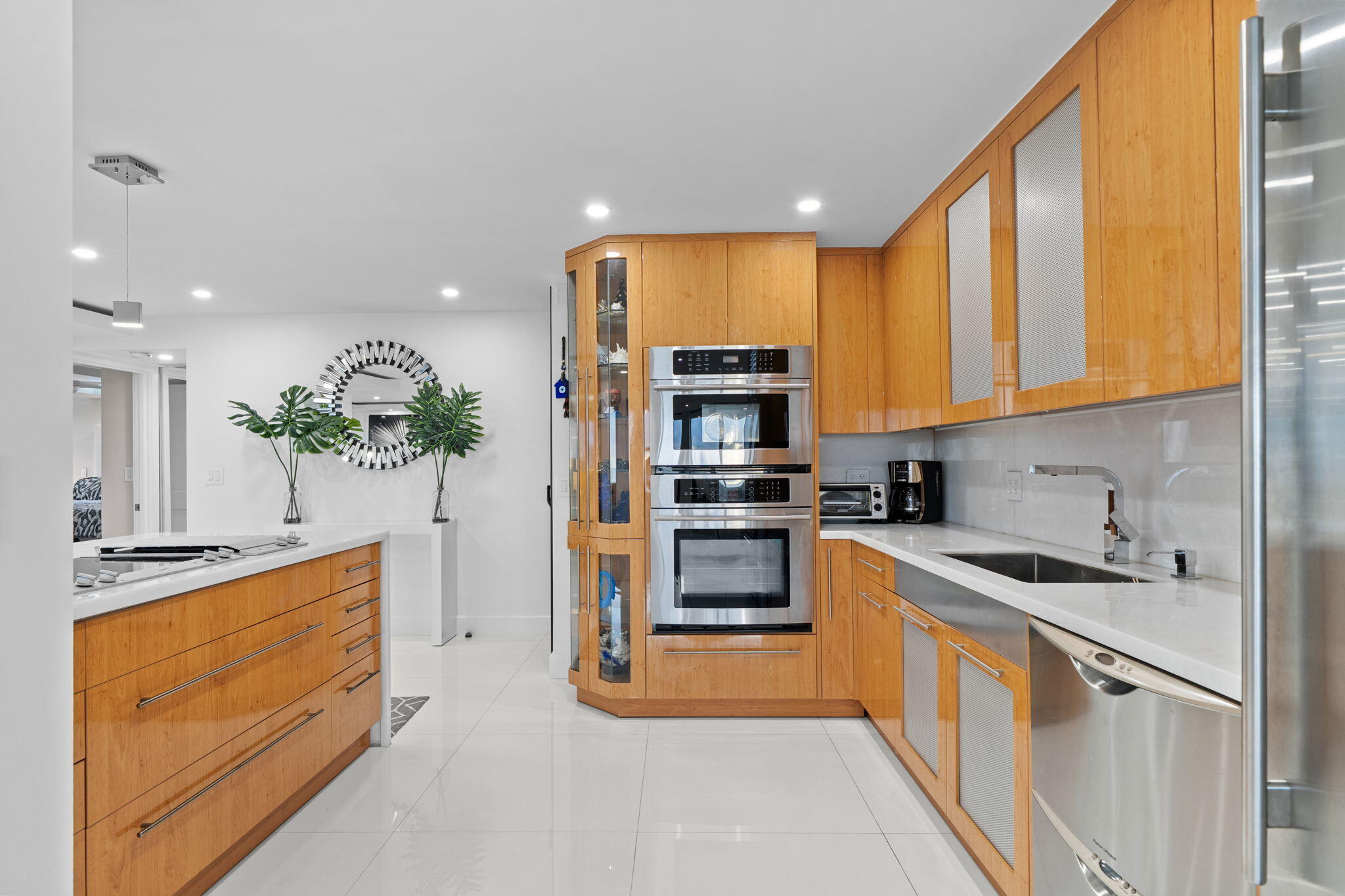 545 S Fort Lauderdale Bch #701-702 Fort Lauderdale, FL 33316