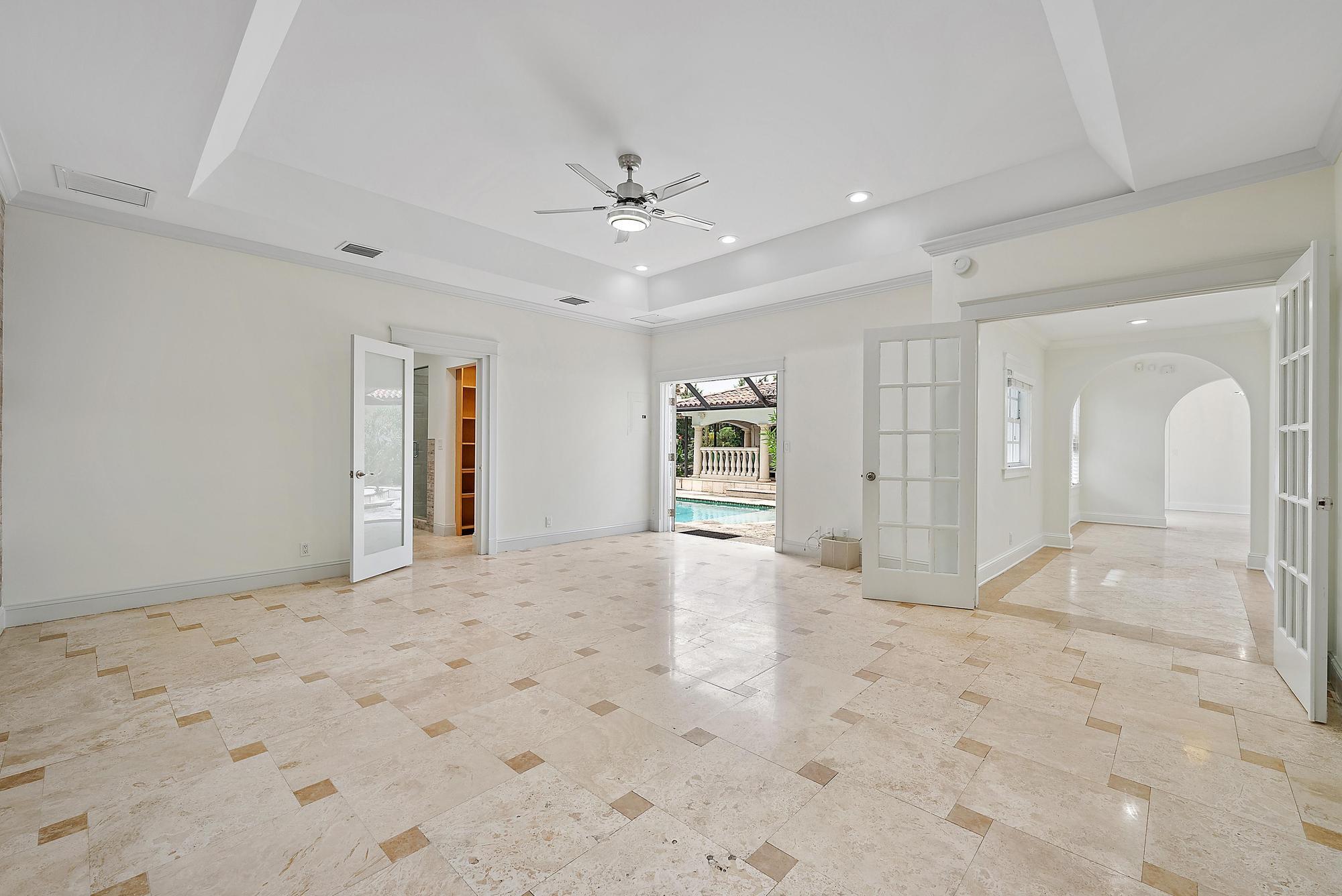 228 9th West Palm Beach, FL 33401