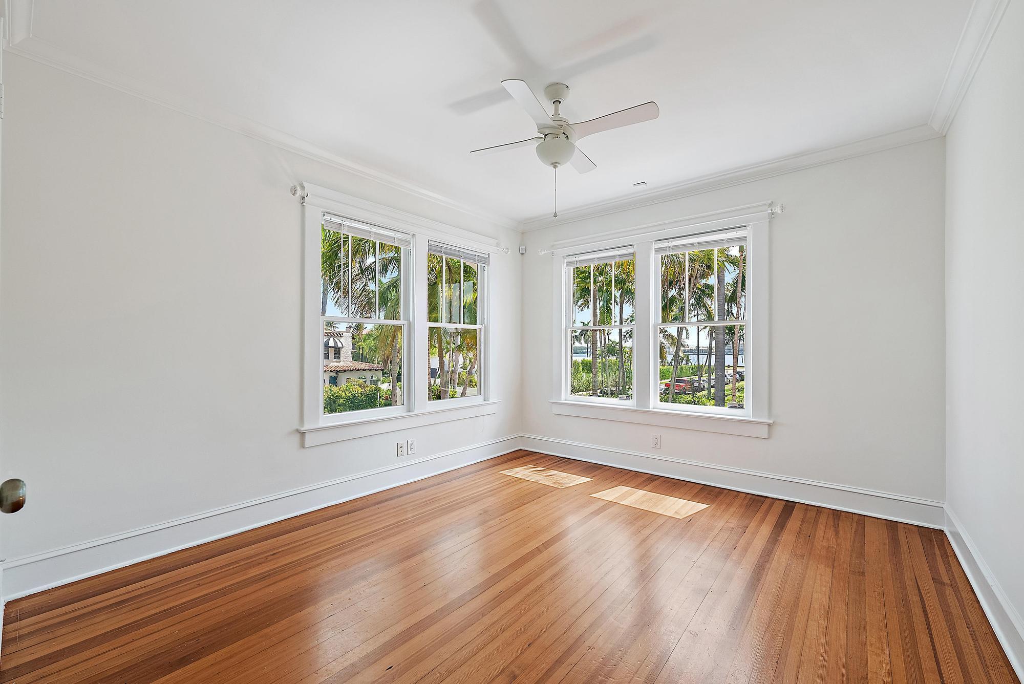 228 9th West Palm Beach, FL 33401