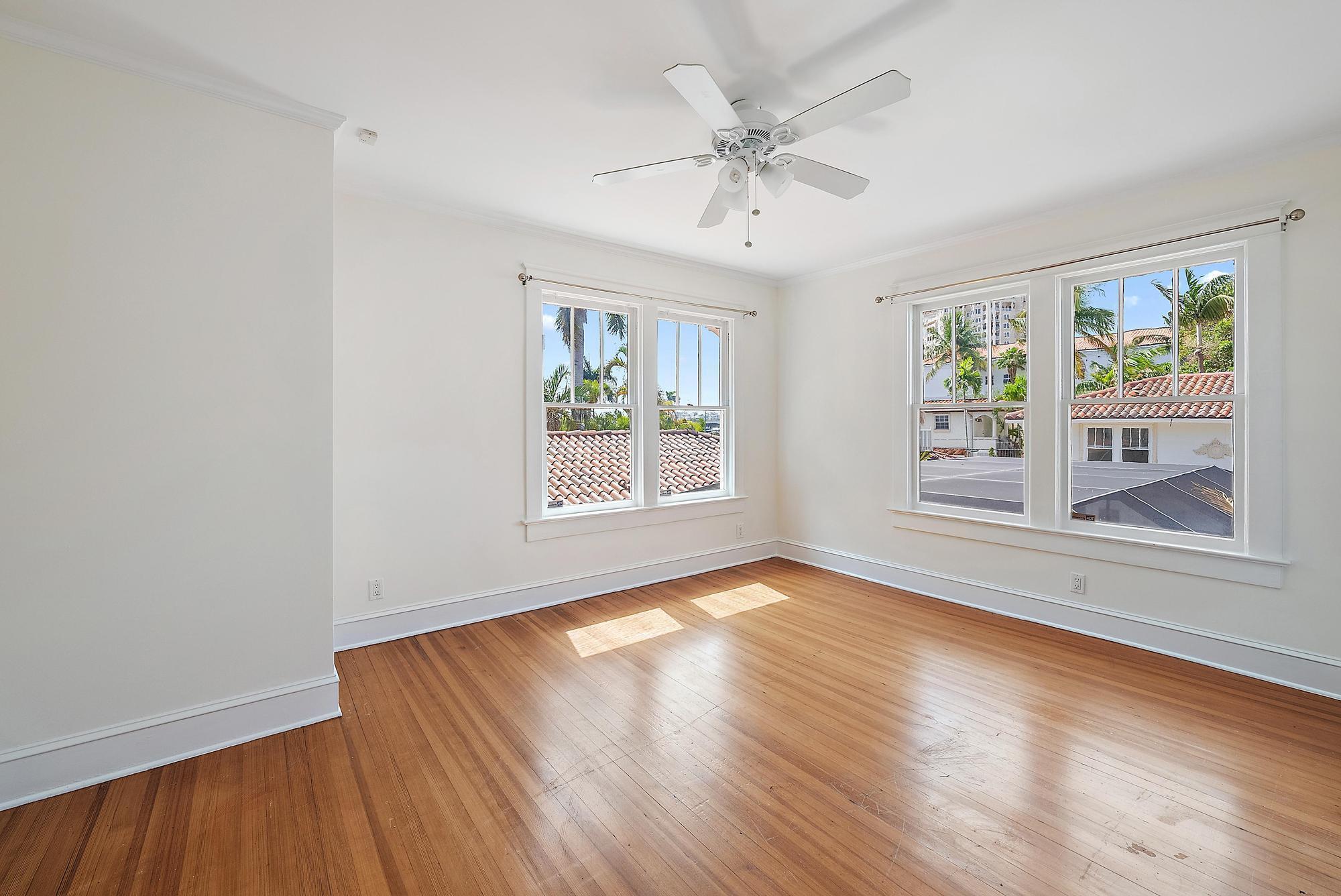 228 9th West Palm Beach, FL 33401