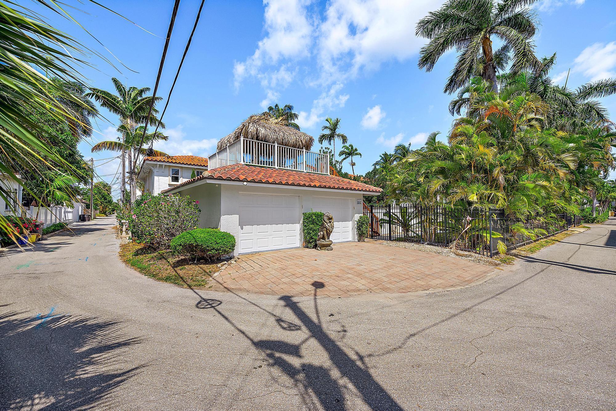 228 9th West Palm Beach, FL 33401