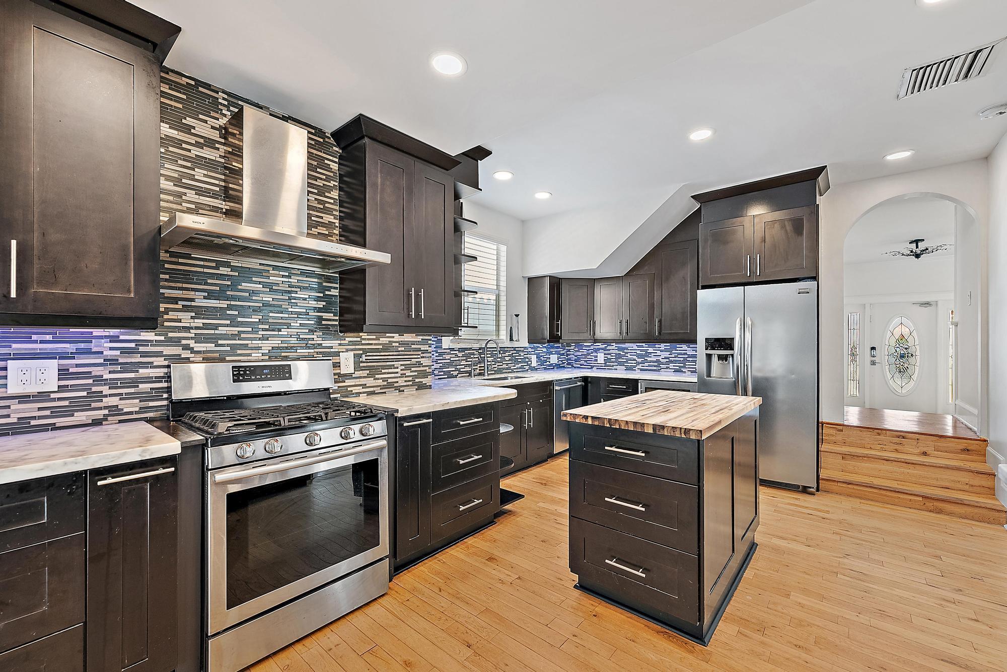 228 9th West Palm Beach, FL 33401