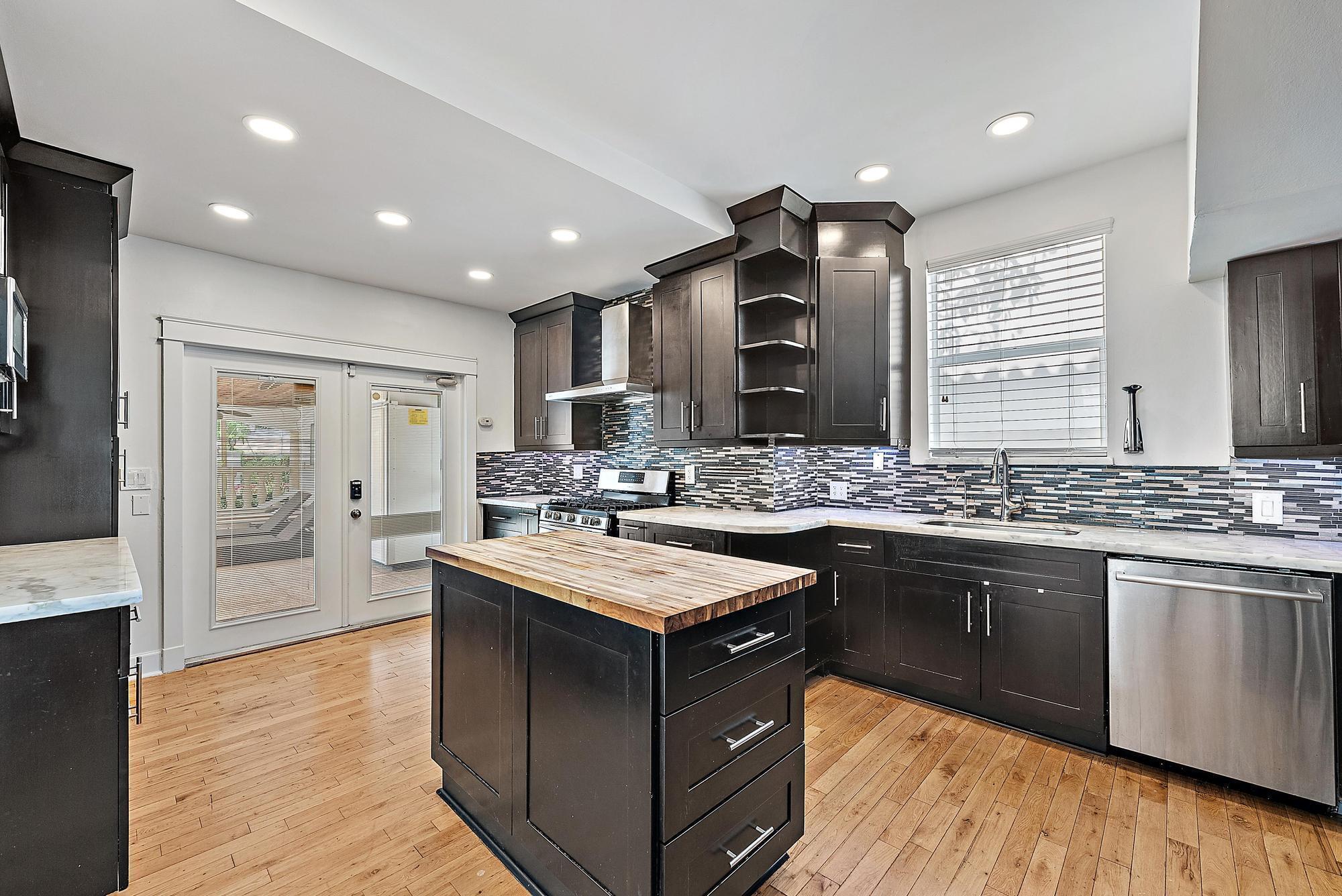228 9th West Palm Beach, FL 33401