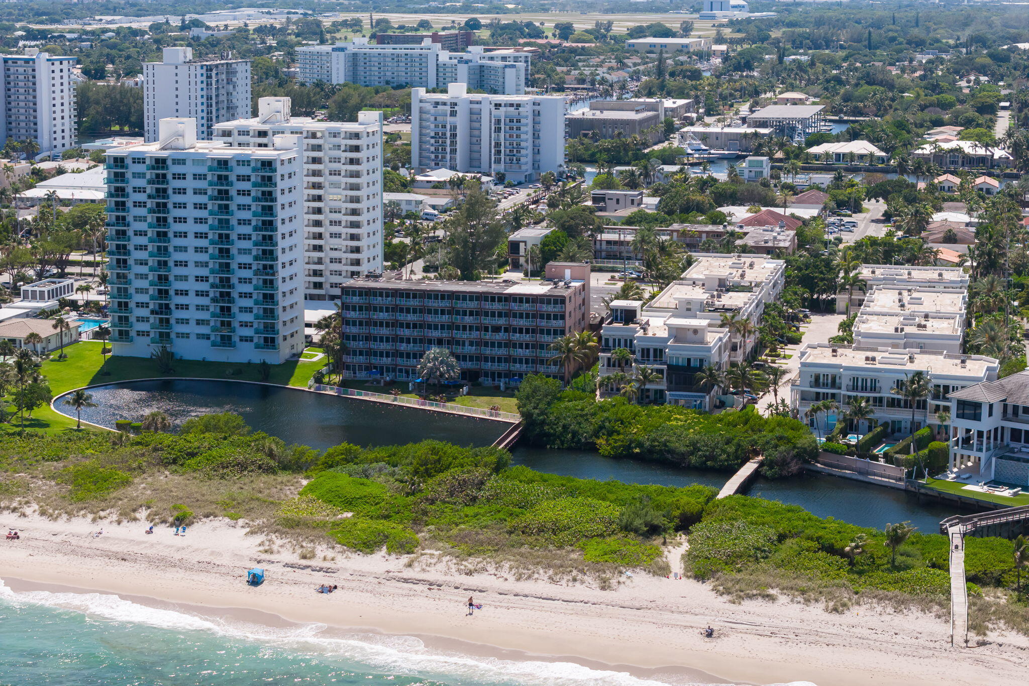 3225 Canal Pompano Beach, FL 33062