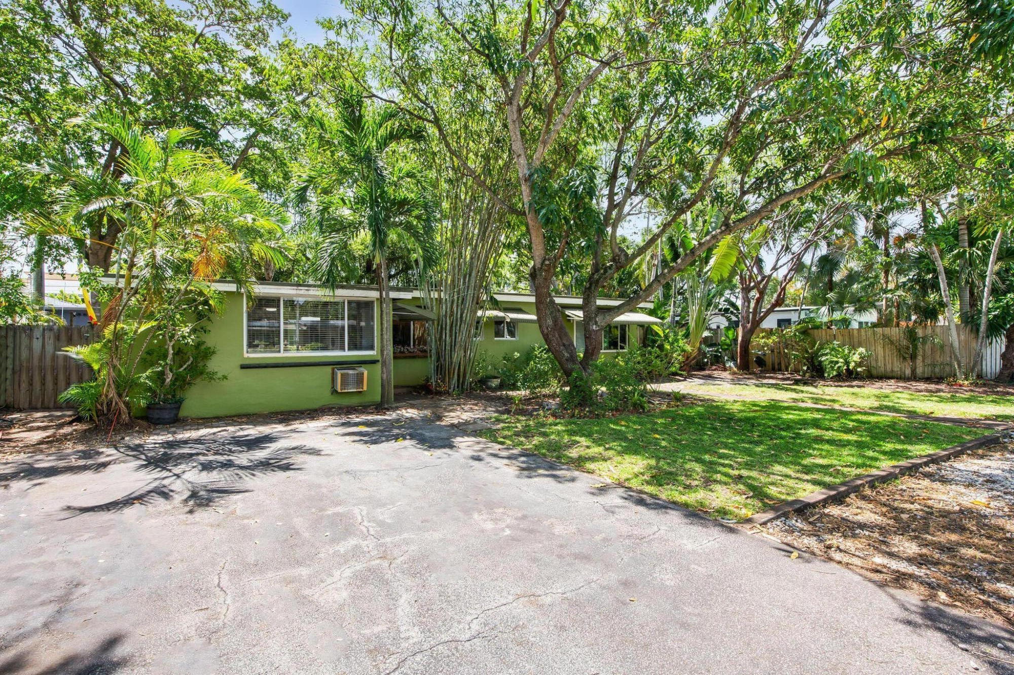 2020 NE 4th Ave #2 Wilton Manors, FL 33305