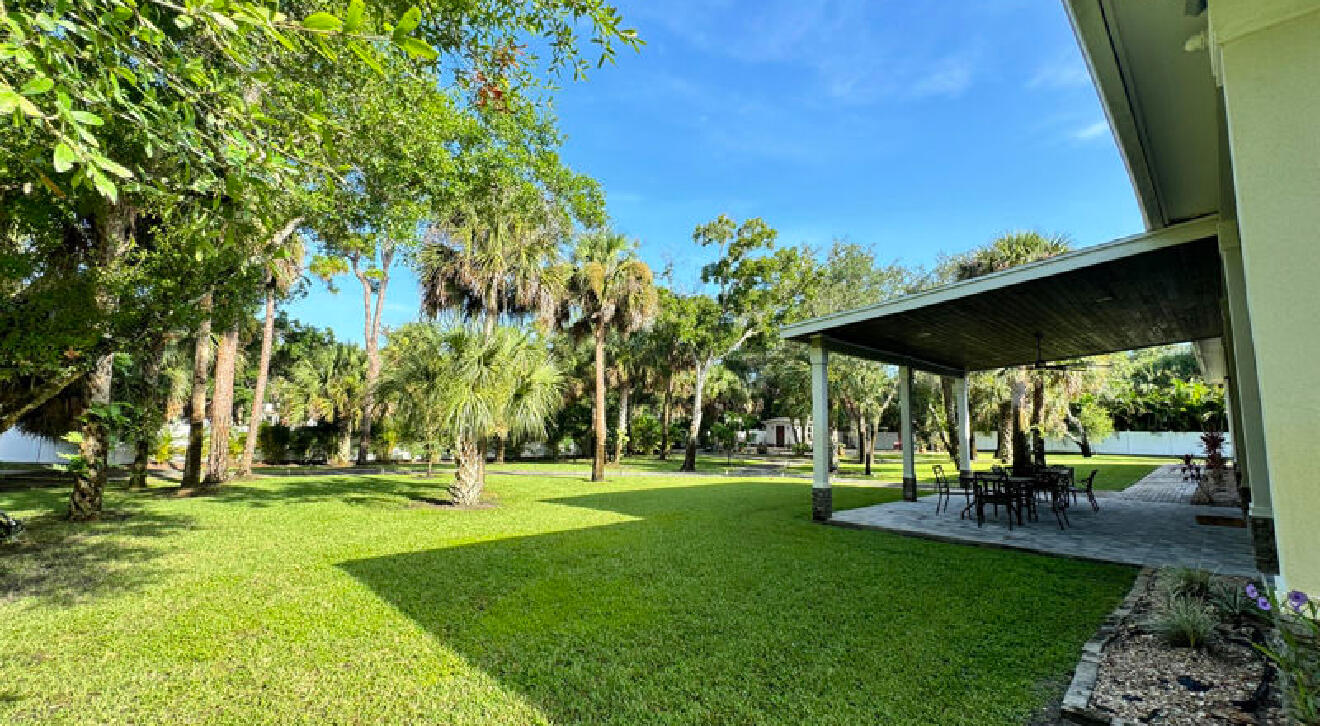 145 24th Vero Beach, FL 32962