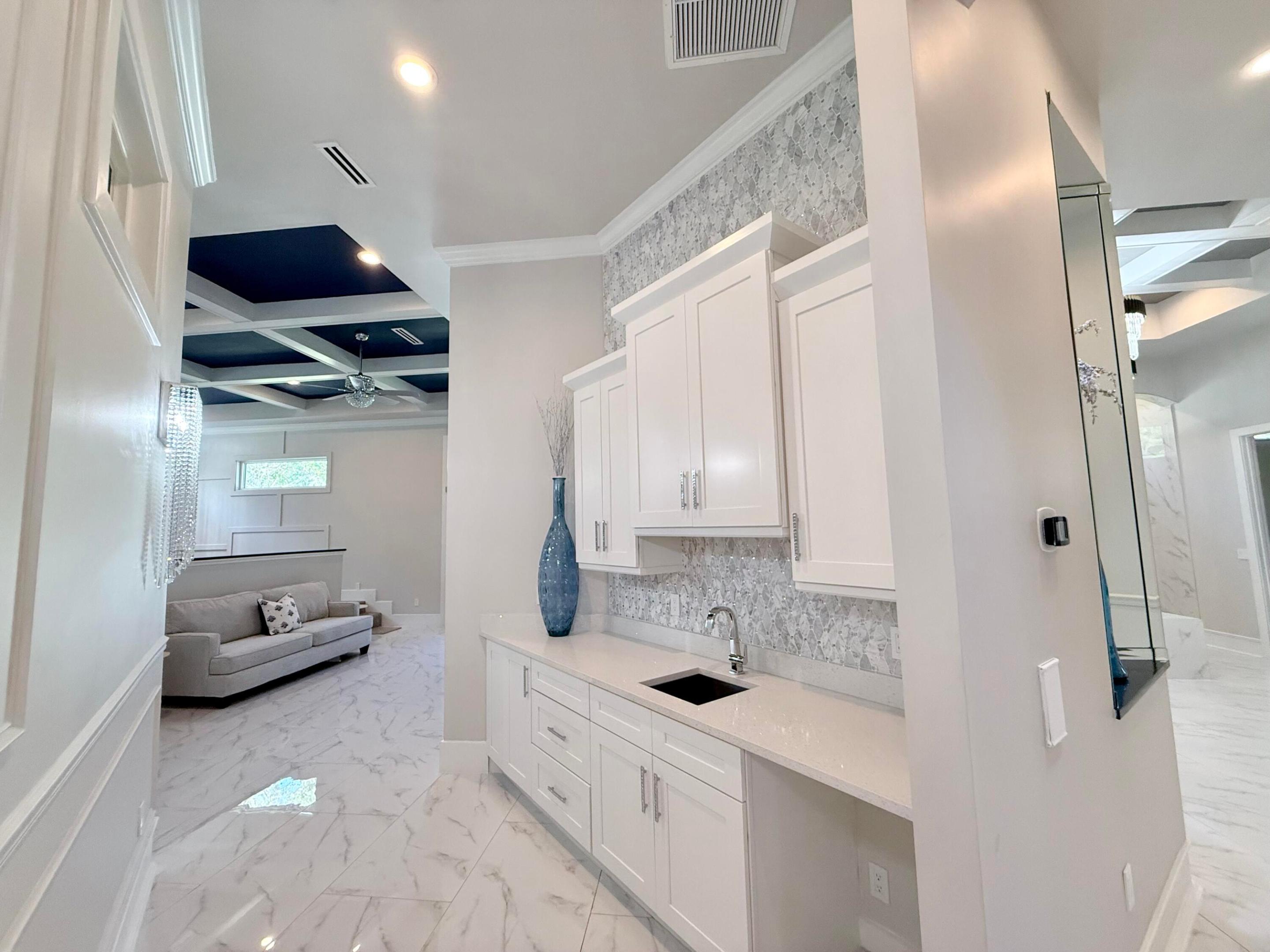 145 24th Vero Beach, FL 32962
