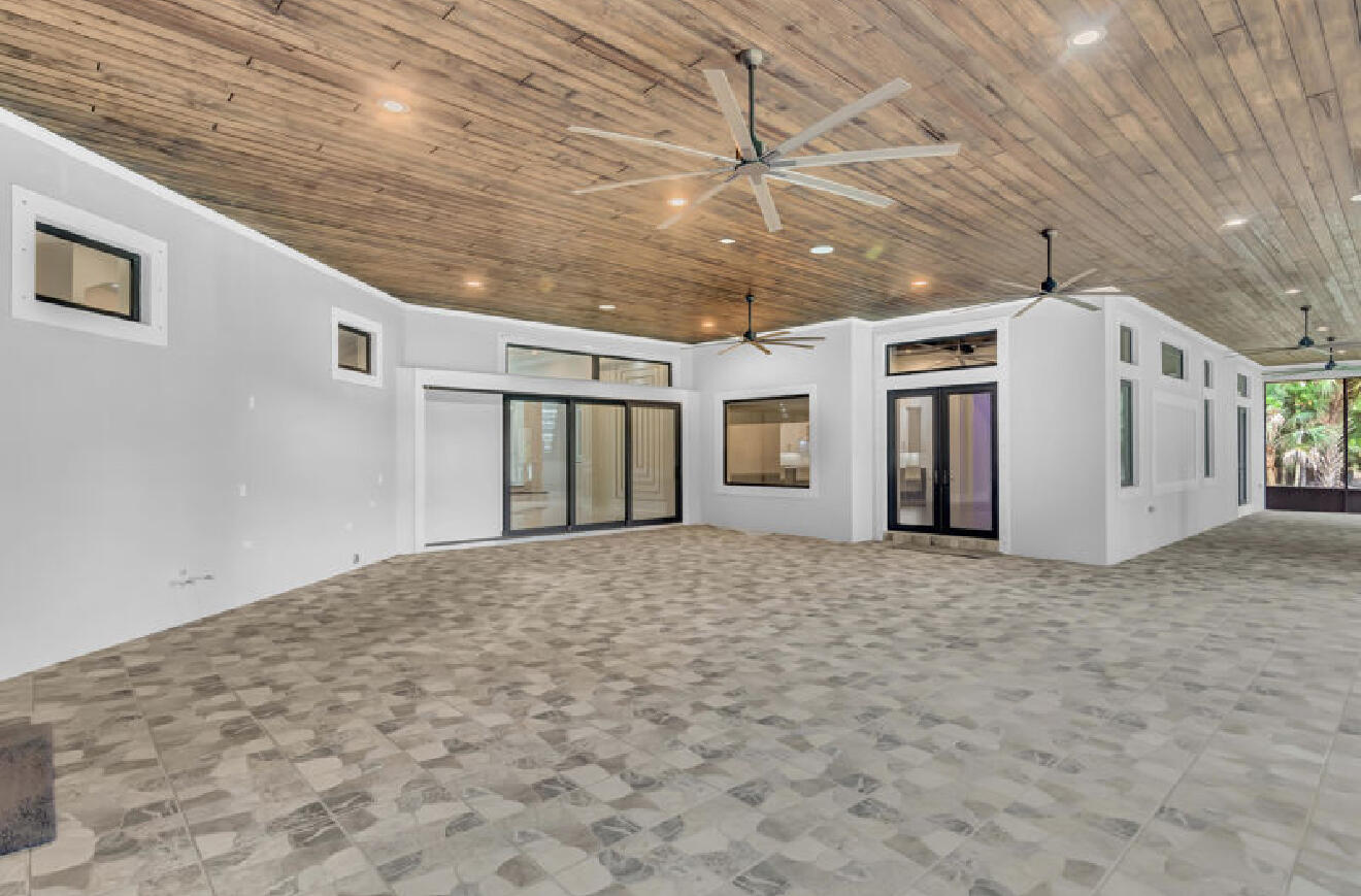 145 24th Vero Beach, FL 32962