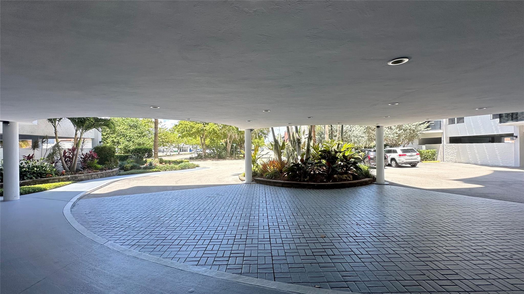 5100 Dupont #11n Fort Lauderdale, FL 33308