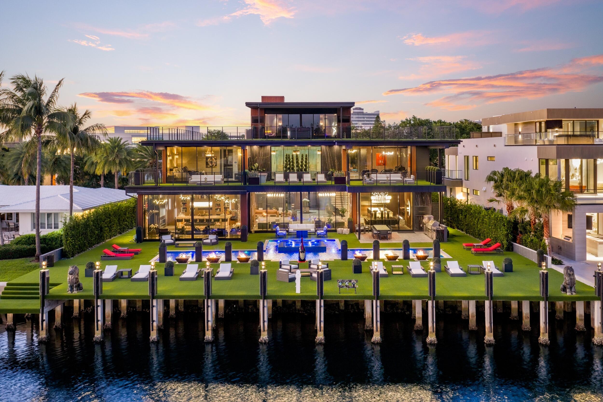 733 Middle Riv Fort Lauderdale, FL 33304