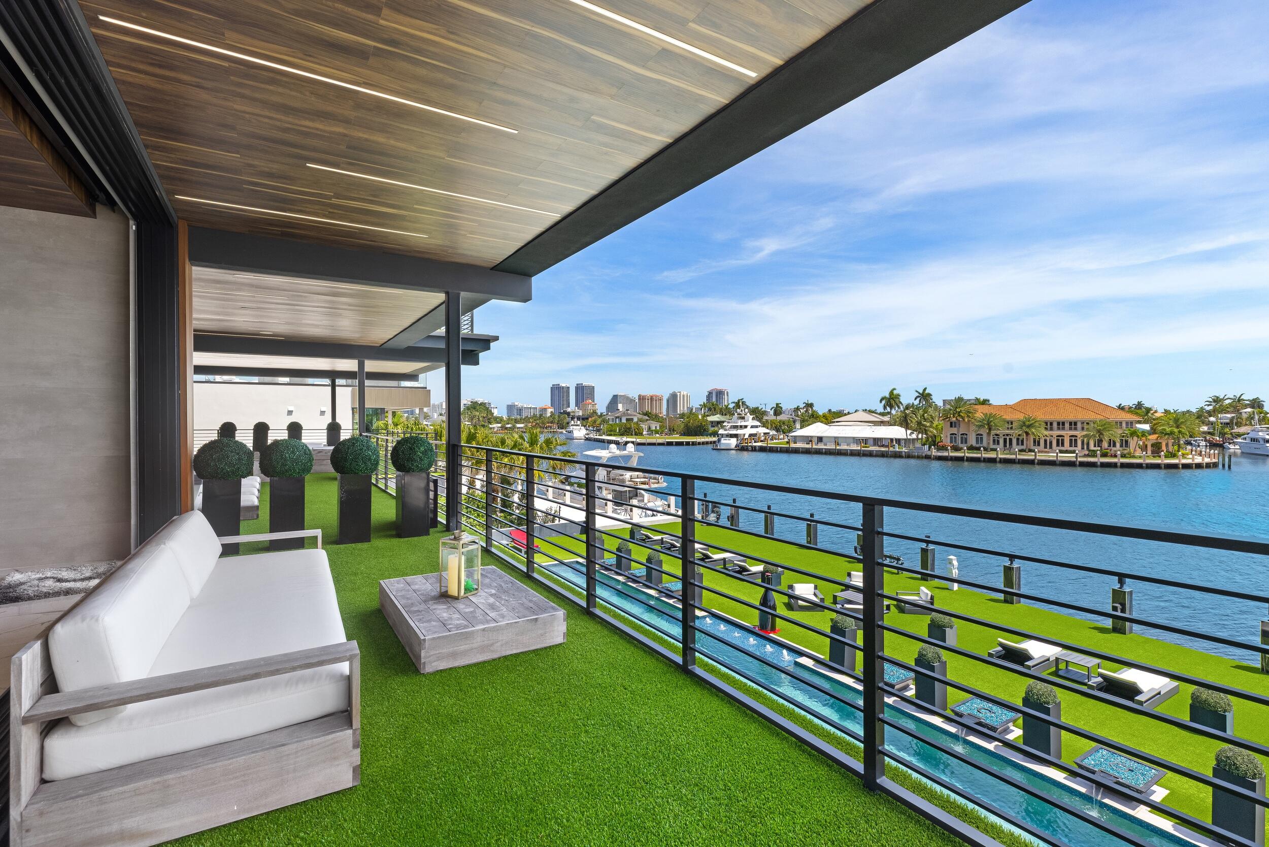 733 Middle Riv Fort Lauderdale, FL 33304
