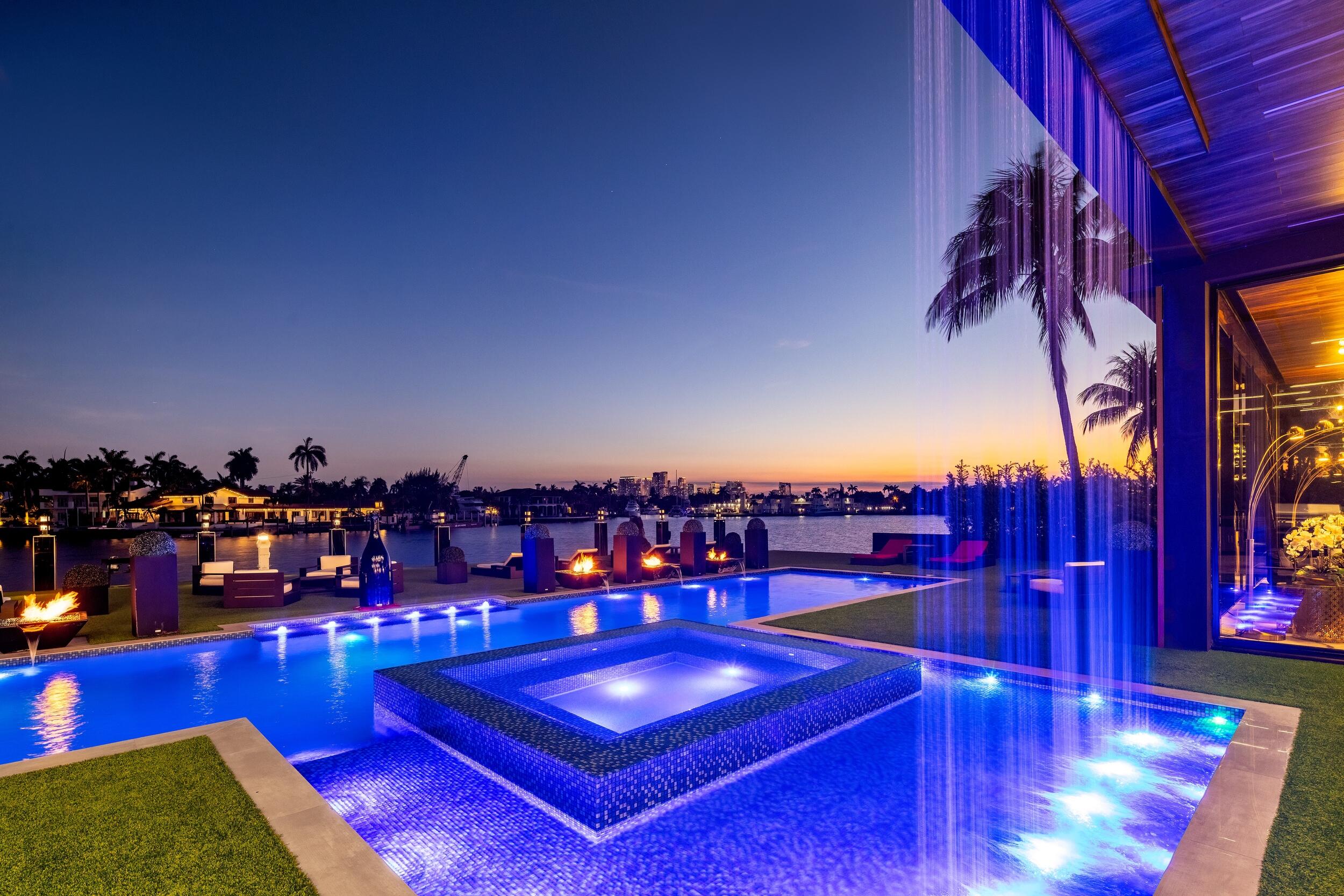 733 Middle Riv Fort Lauderdale, FL 33304