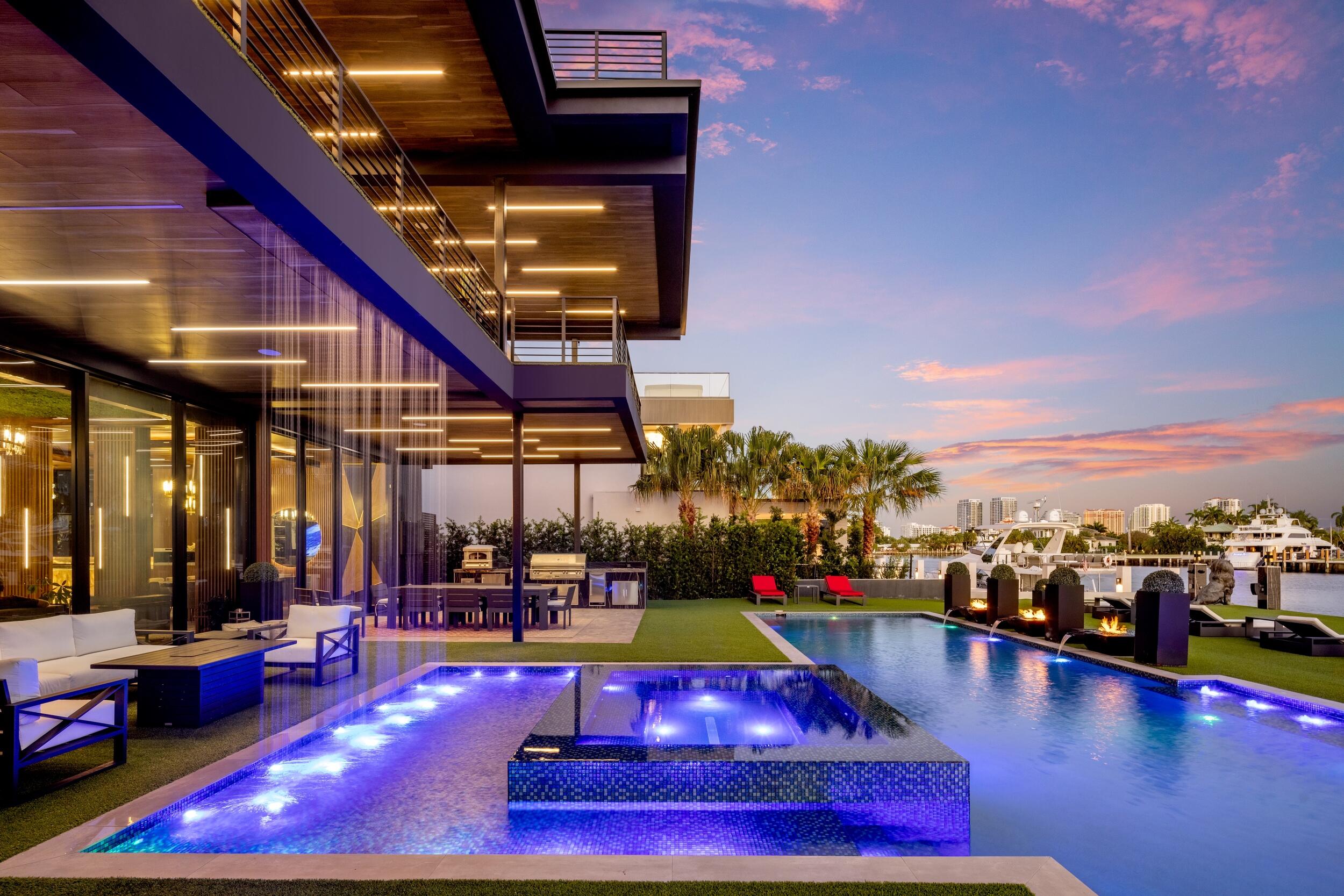 733 Middle Riv Fort Lauderdale, FL 33304