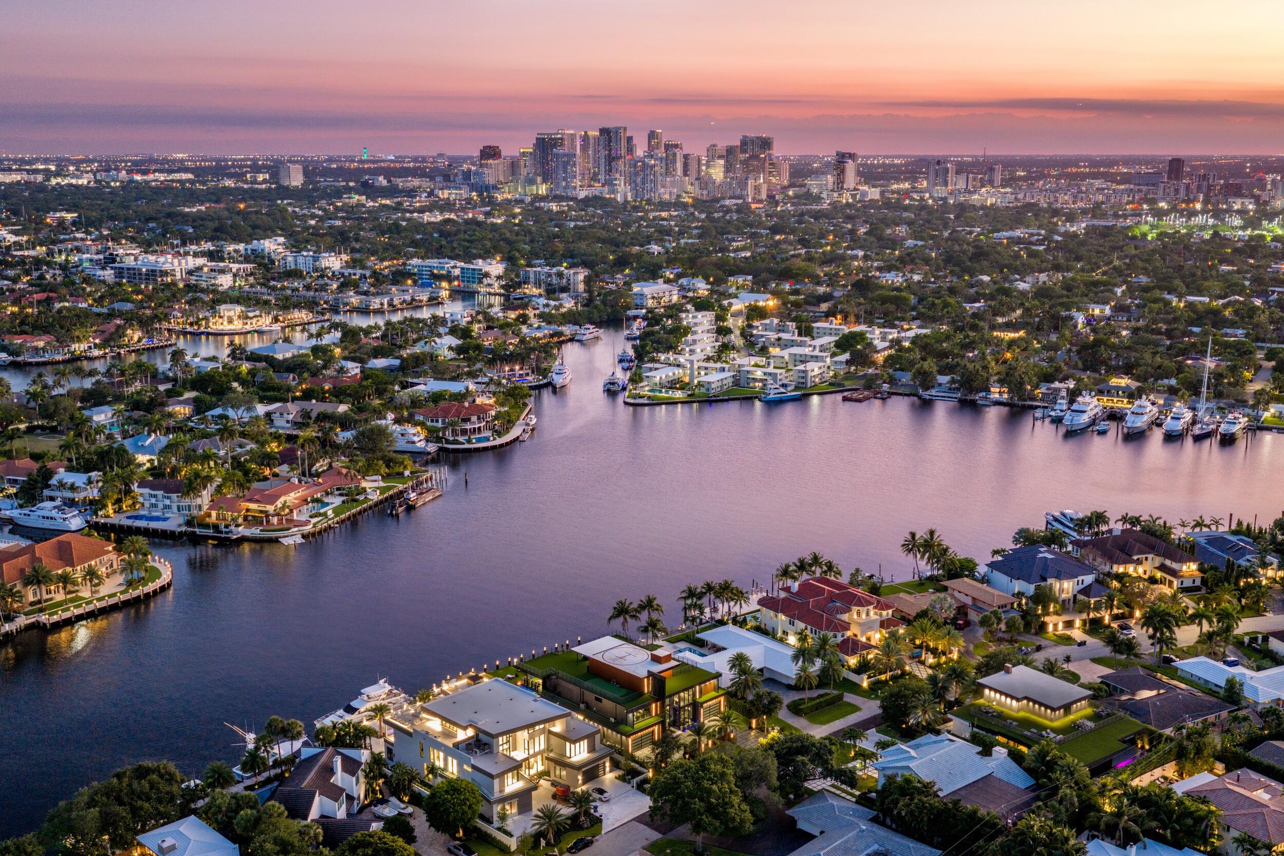 733 Middle Riv Fort Lauderdale, FL 33304