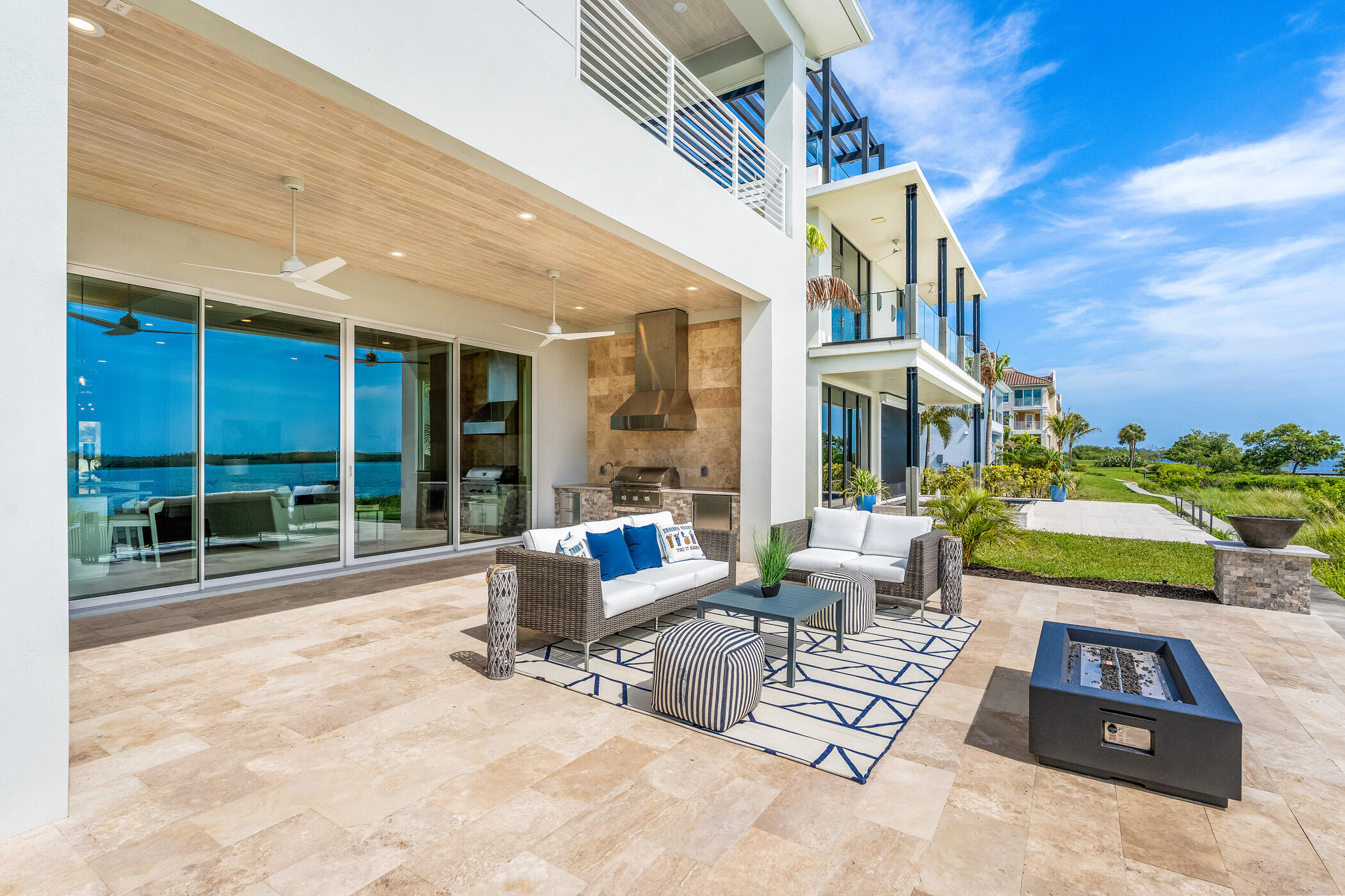 4842 S Harbor Vero Beach, FL 32967