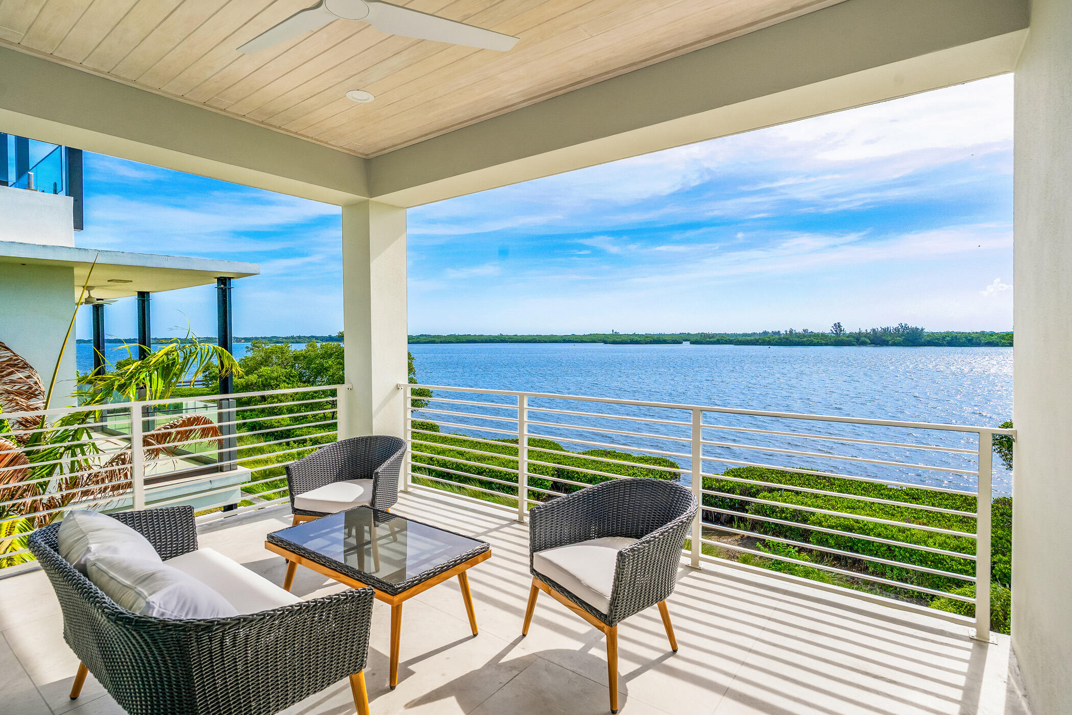 4842 S Harbor Vero Beach, FL 32967