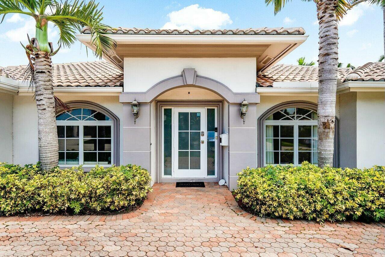 41 Castle Hbr Isle Fort Lauderdale, FL 33308