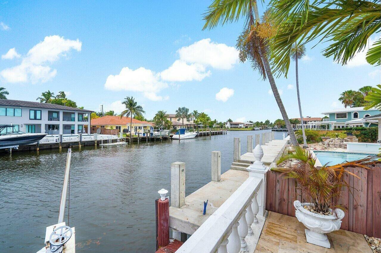 41 Castle Hbr Isle Fort Lauderdale, FL 33308