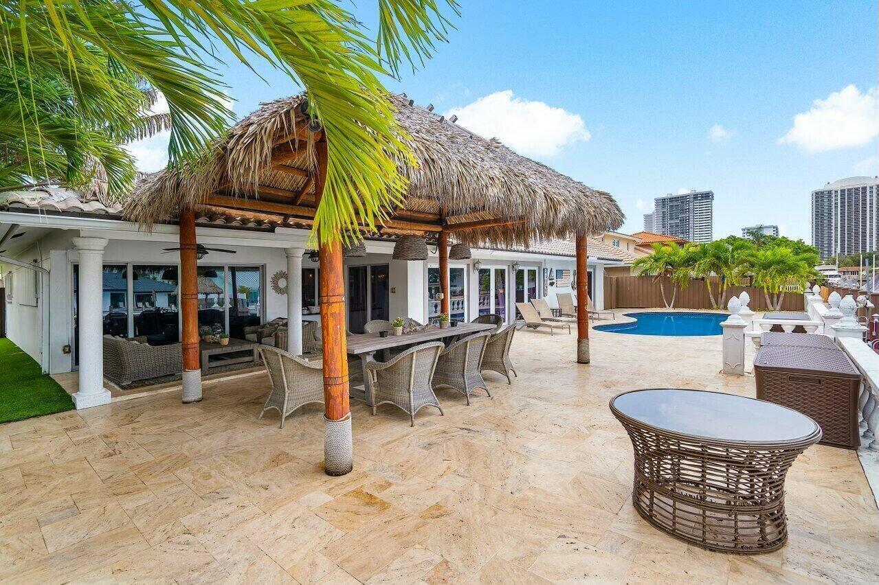 41 Castle Hbr Isle Fort Lauderdale, FL 33308