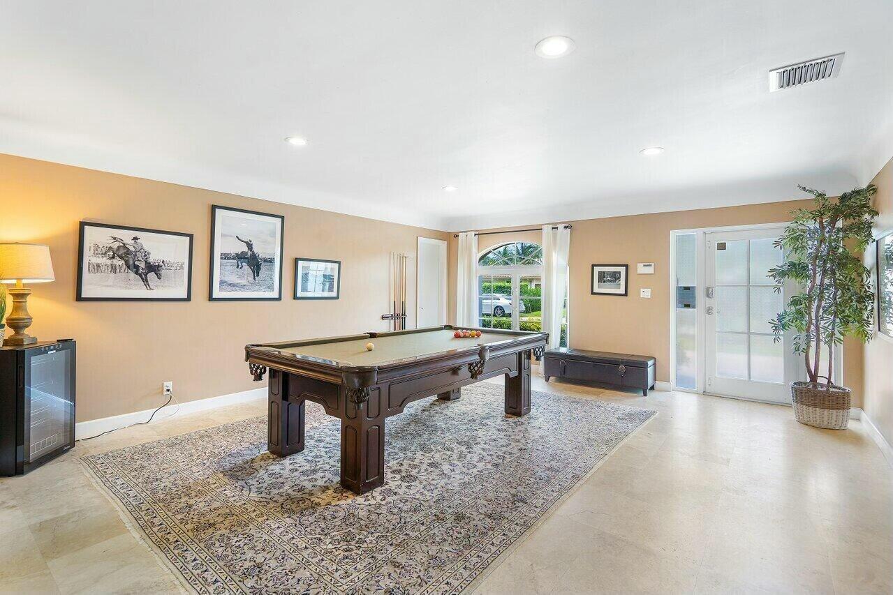 41 Castle Hbr Isle Fort Lauderdale, FL 33308