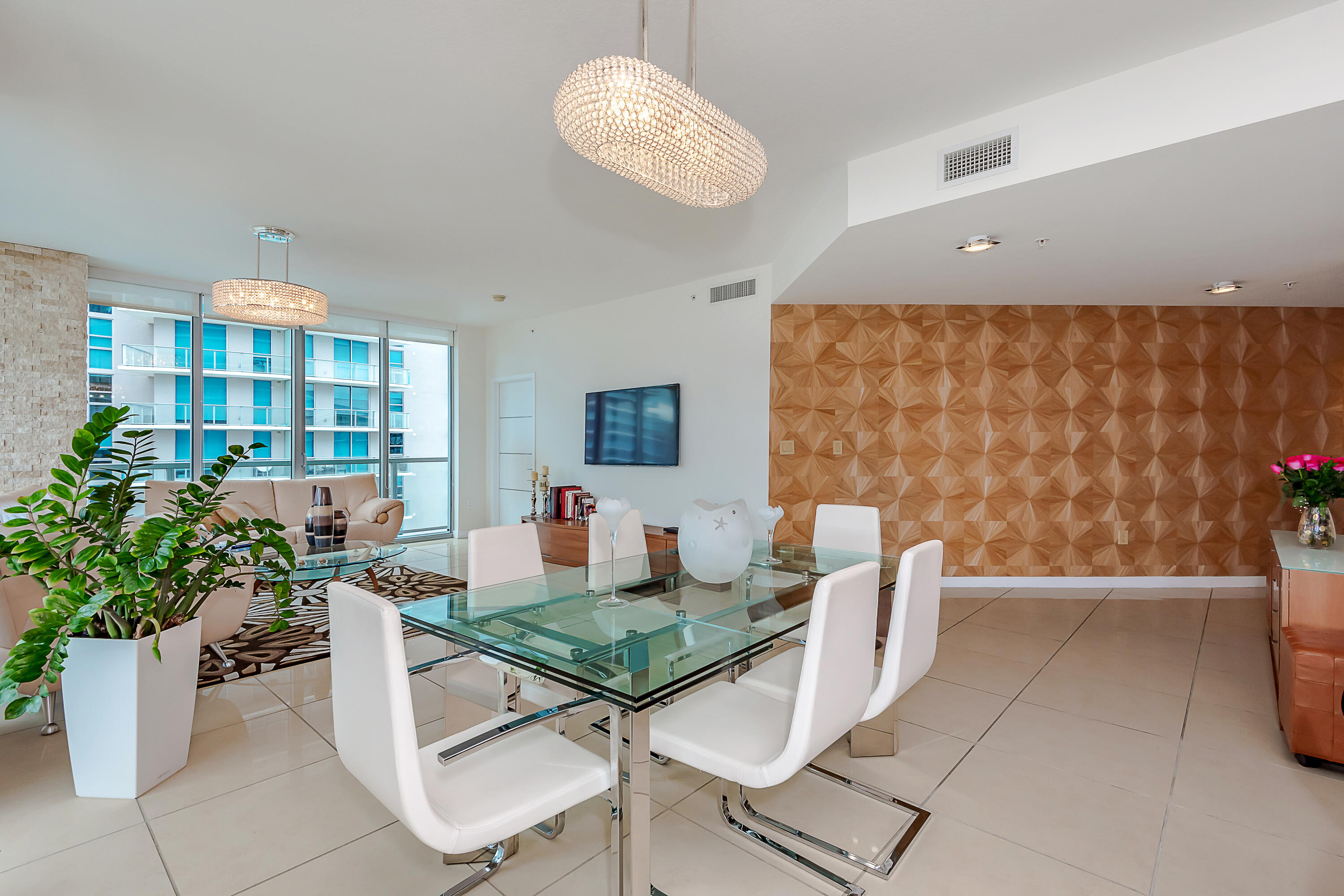 image Axis on Brickell North1