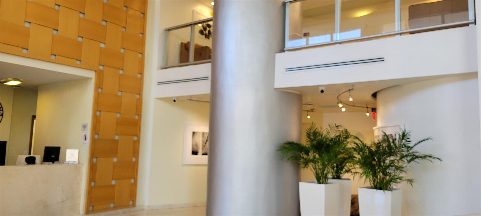 image 2080 Ocean Drive18