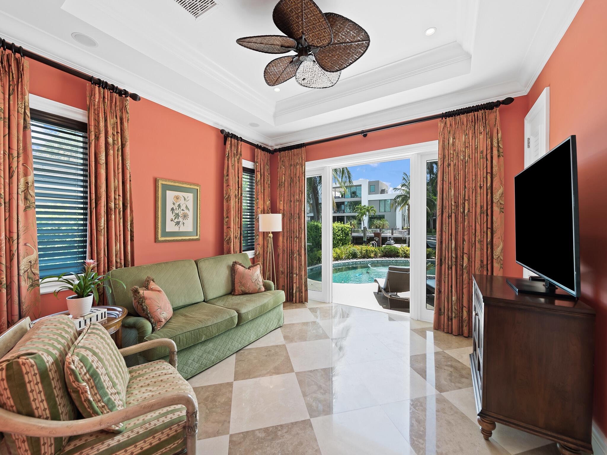 2856 NE 25th St Fort Lauderdale, FL 33305