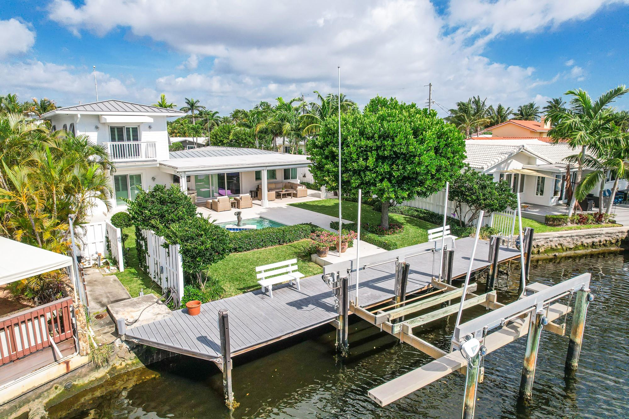 2140 NE 24th St,Wilton Manors, FL 33305