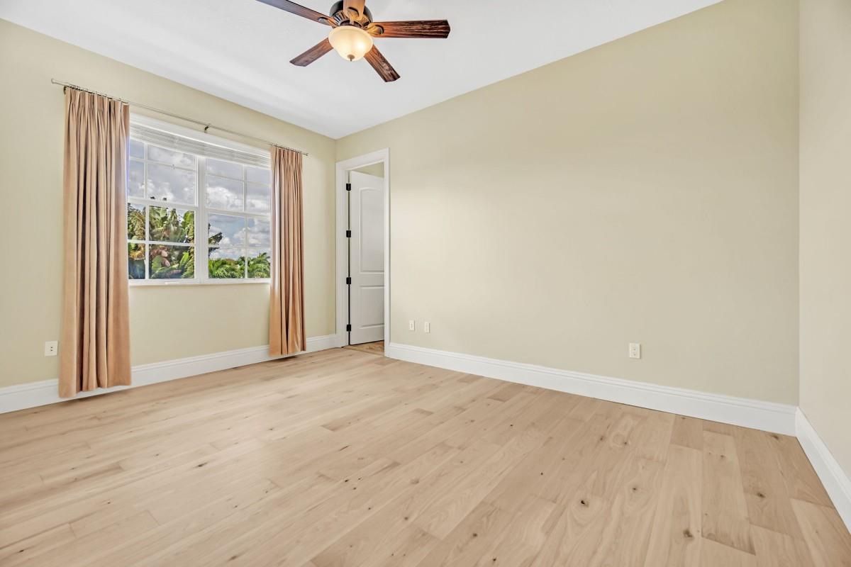 1261 NE 27th Way Pompano Beach, FL 33062