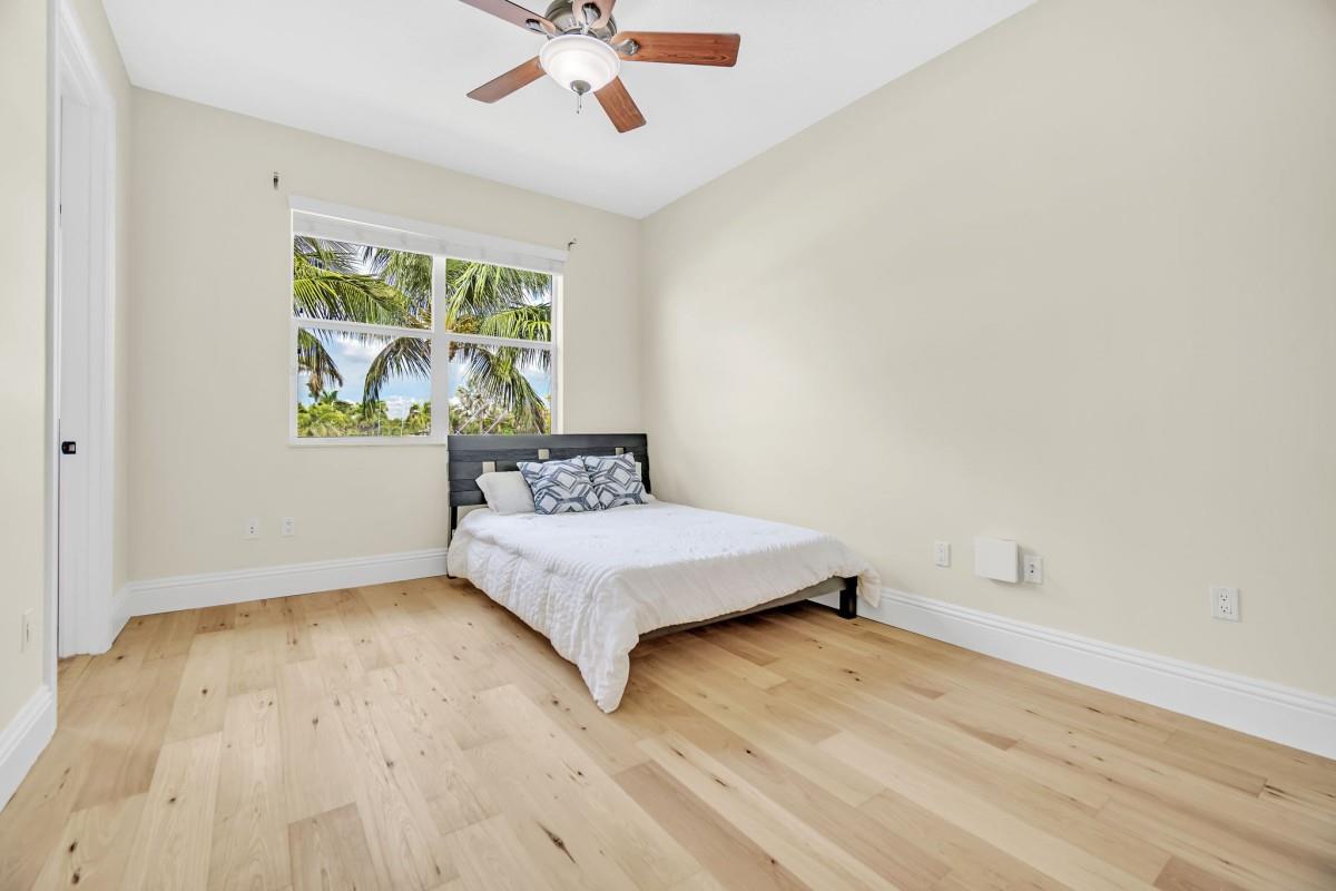 1261 NE 27th Way Pompano Beach, FL 33062