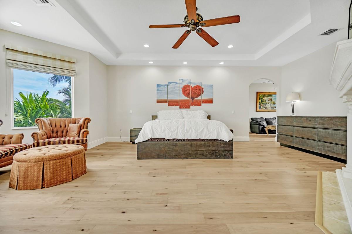 1261 NE 27th Way Pompano Beach, FL 33062