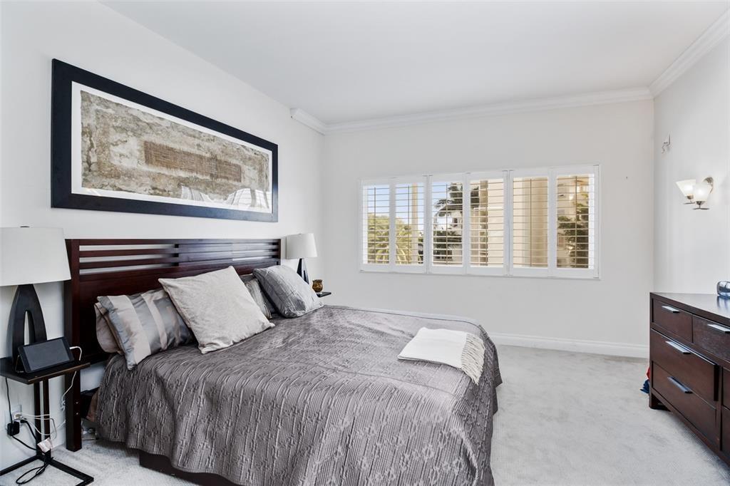 333 Sunset Dr #104 Fort Lauderdale, FL 33301