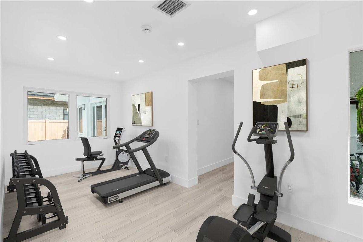 257 SW 32nd Rd Miami, FL 33129