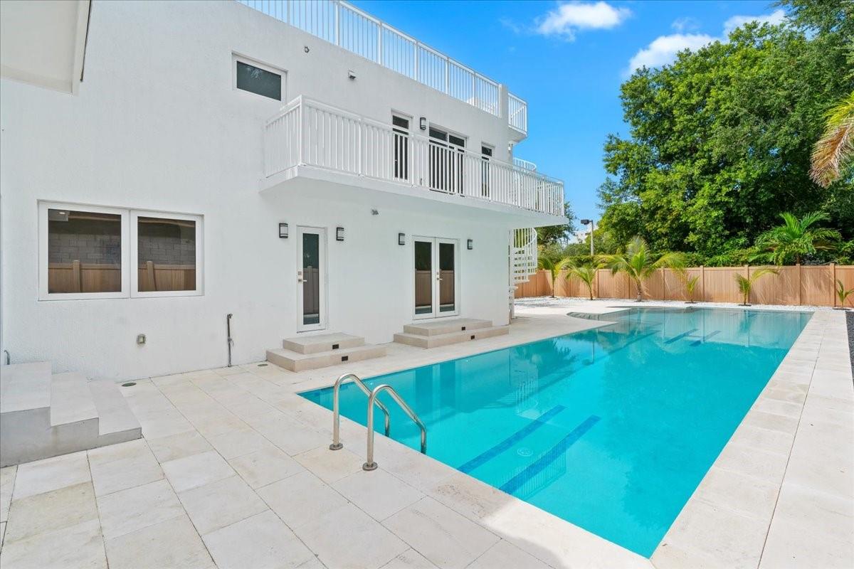 257 SW 32nd Rd Miami, FL 33129