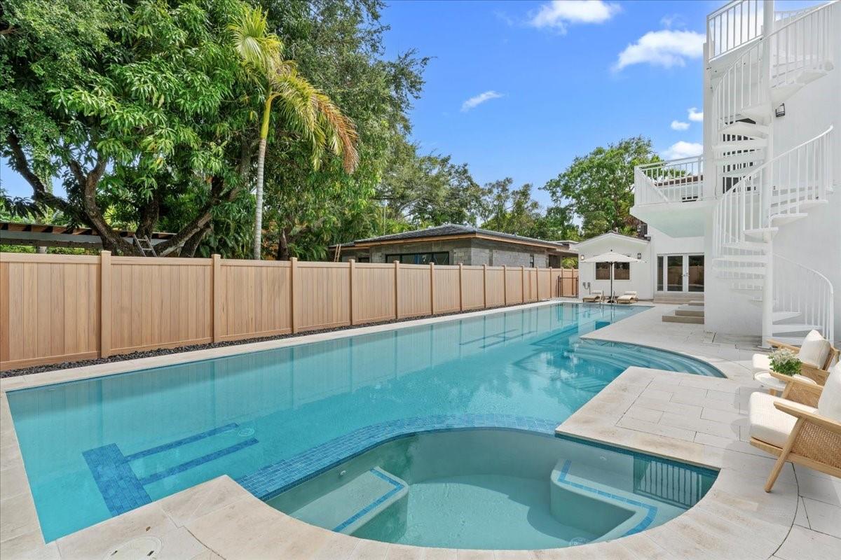 257 SW 32nd Rd Miami, FL 33129