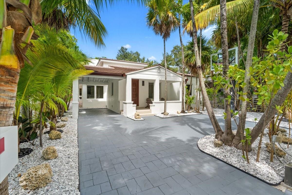 257 SW 32nd Rd Miami, FL 33129