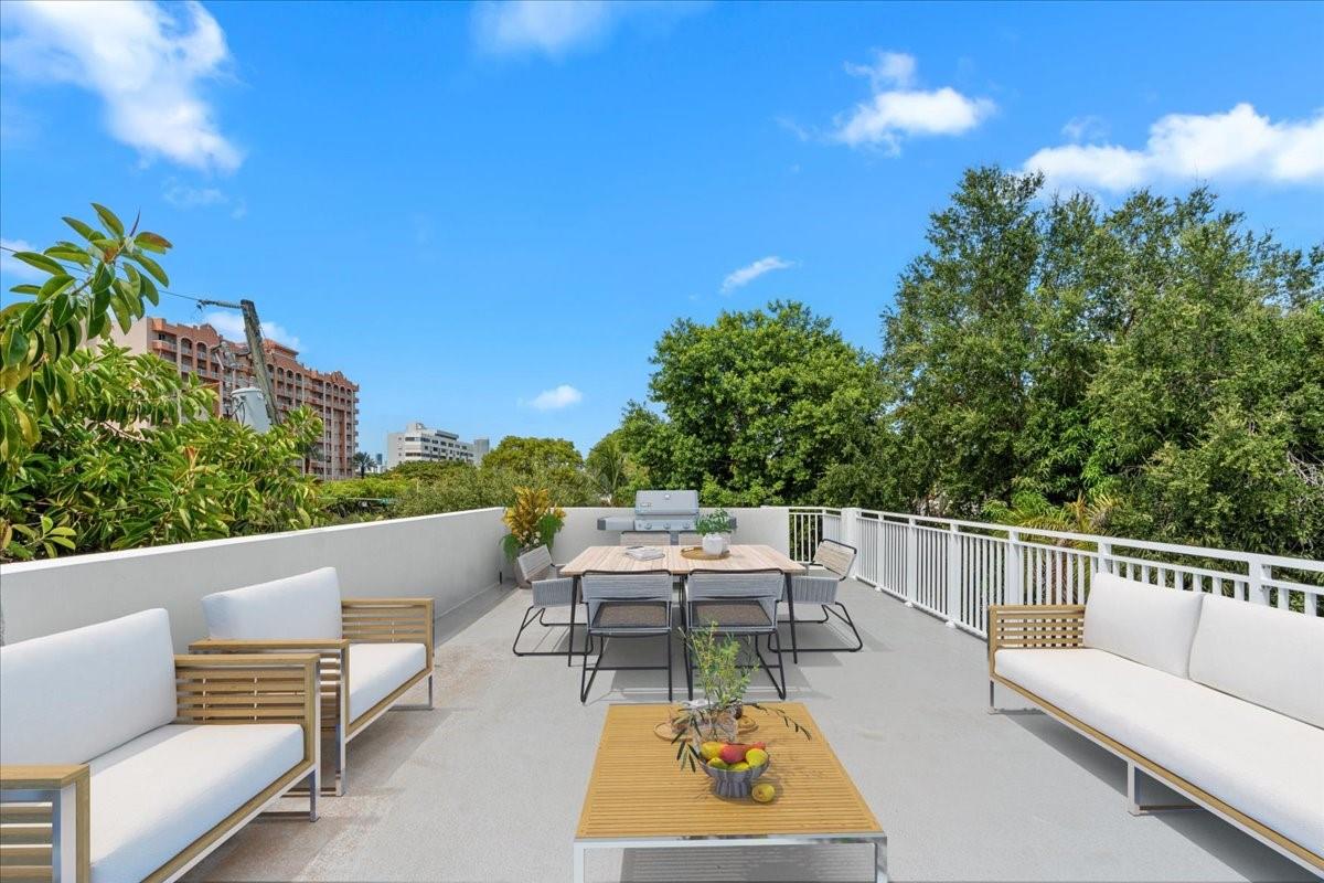 257 SW 32nd Rd Miami, FL 33129