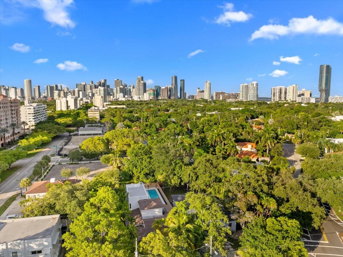 257 SW 32nd Rd Miami, FL 33129