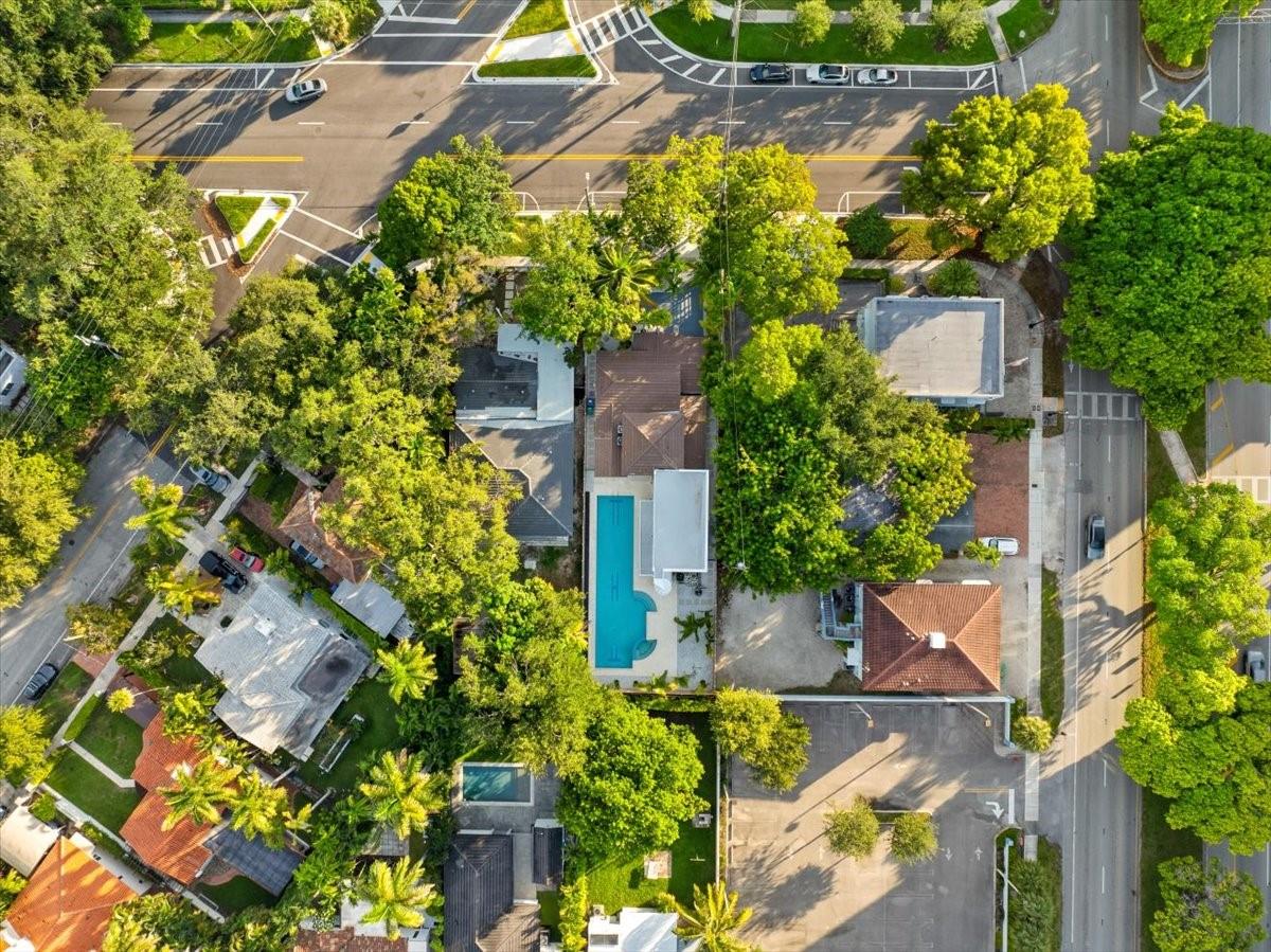 257 SW 32nd Rd Miami, FL 33129