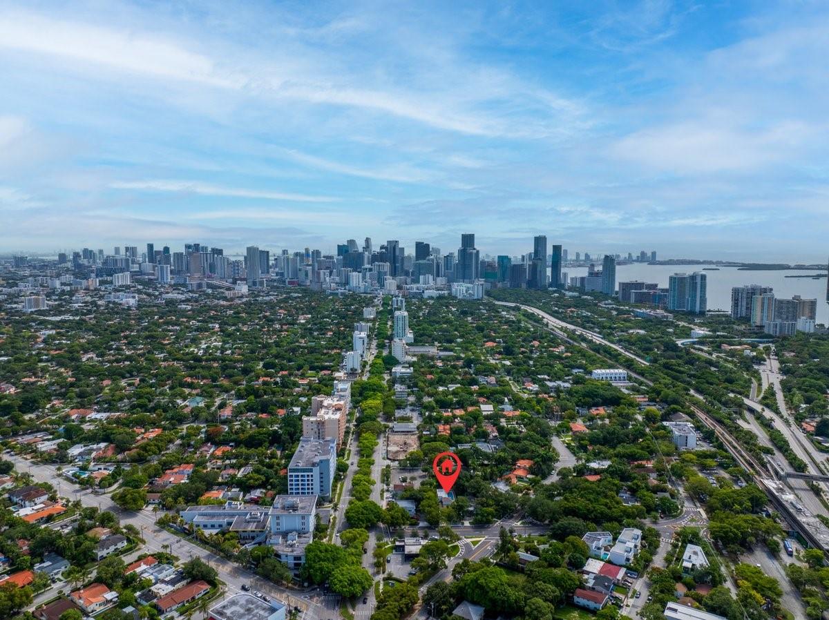 257 SW 32nd Rd Miami, FL 33129