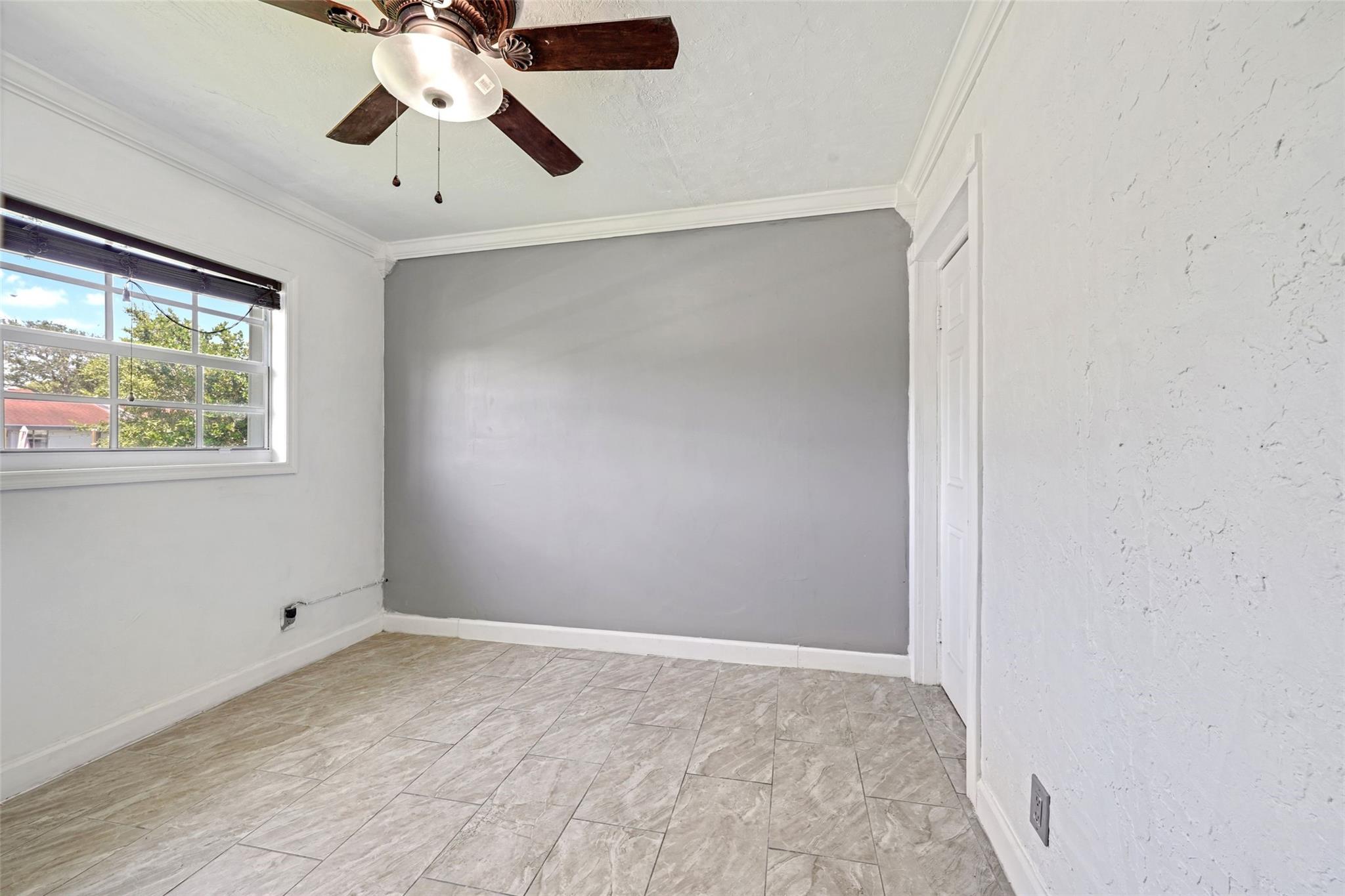 8421 NW 59th Pl,Tamarac, FL 33321