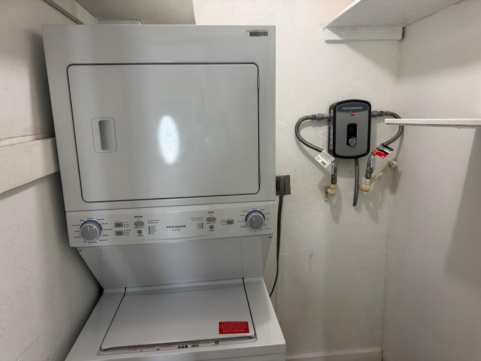 8421 NW 59th Pl,Tamarac, FL 33321