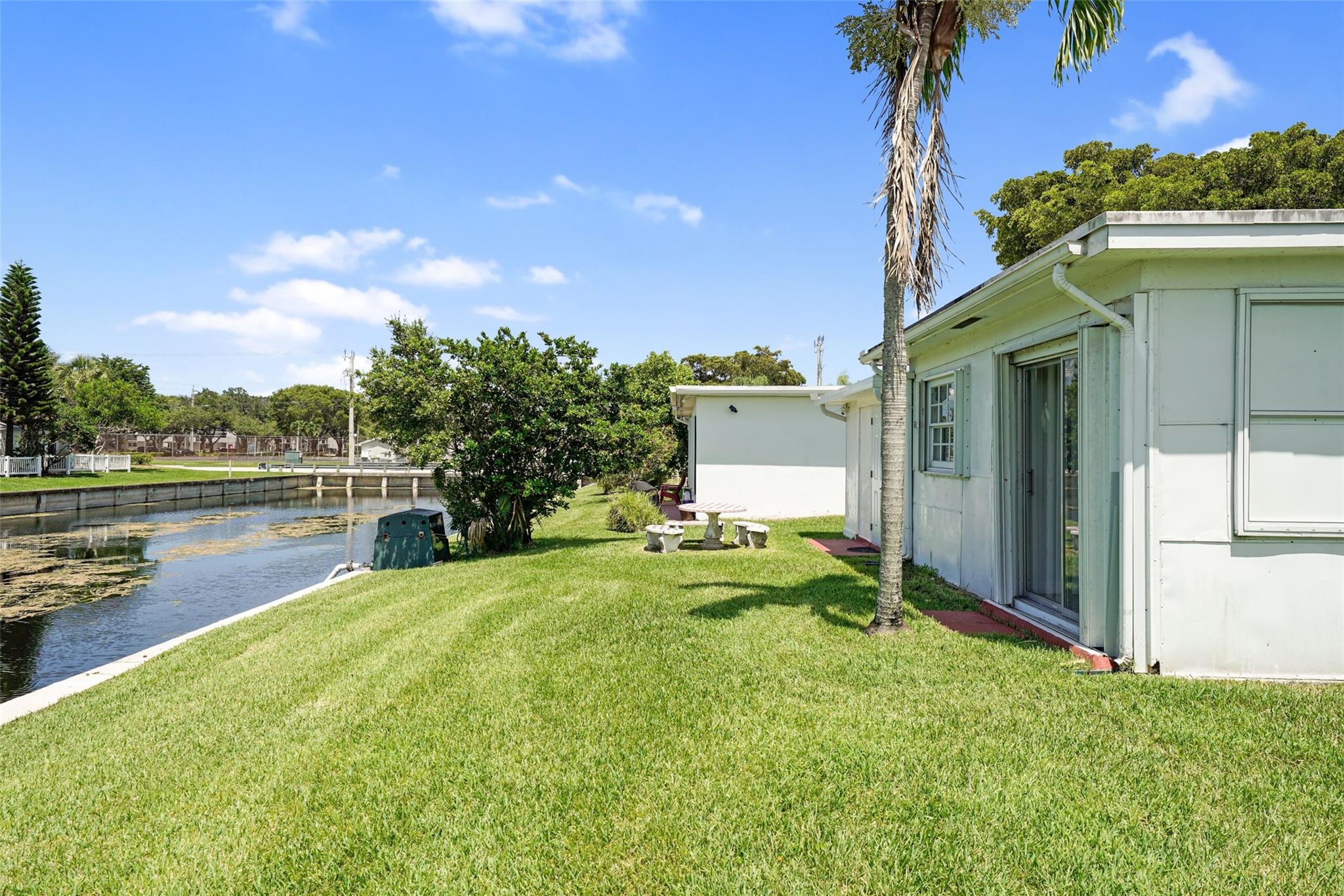 8421 NW 59th Pl,Tamarac, FL 33321