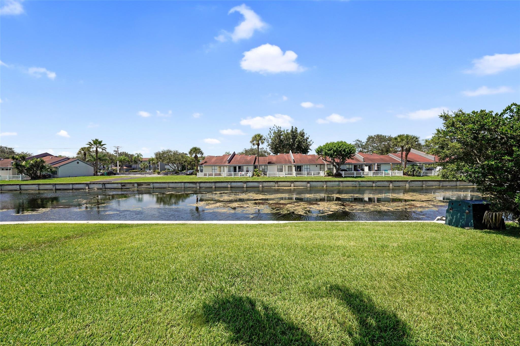 8421 NW 59th Pl,Tamarac, FL 33321