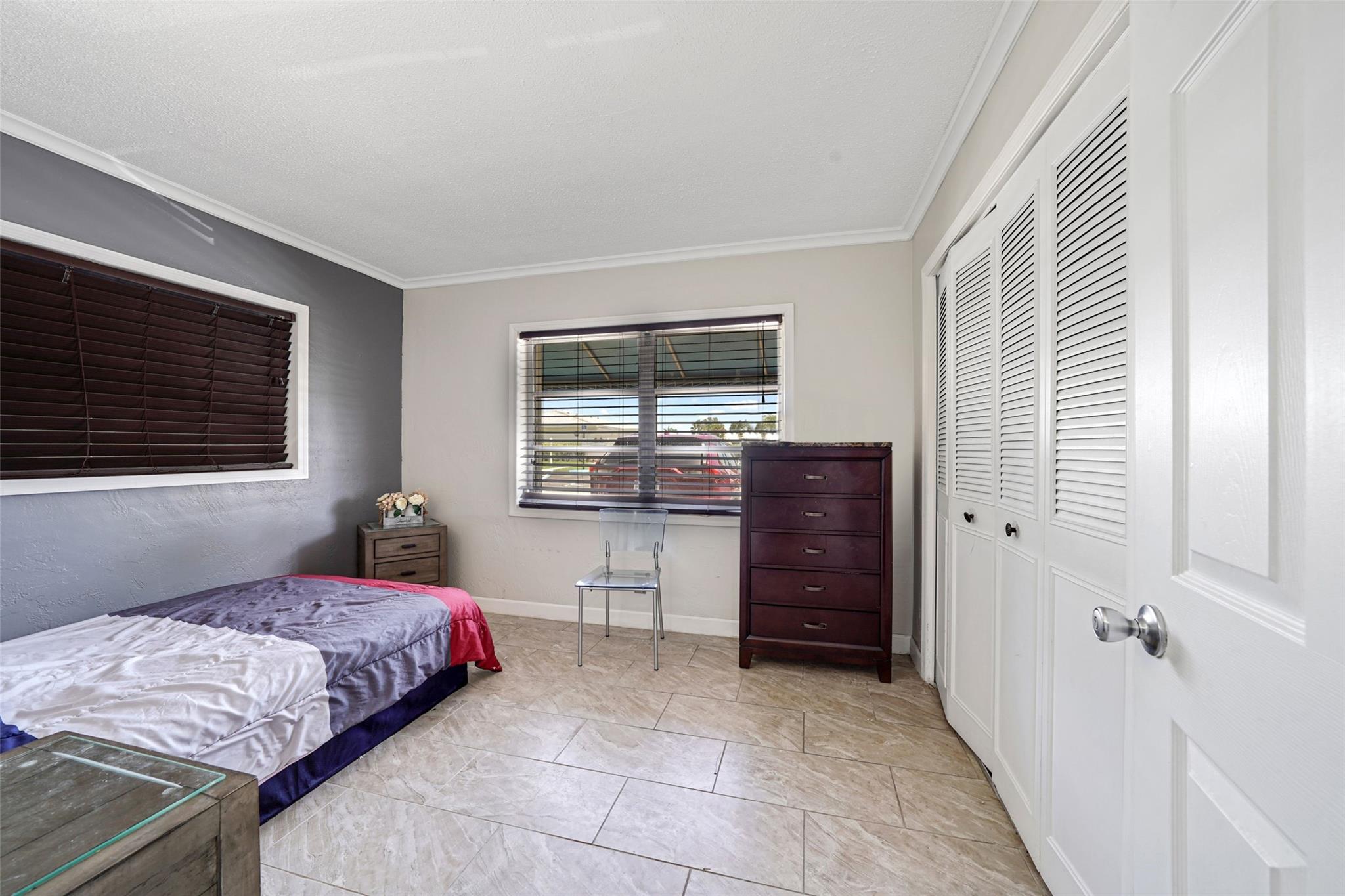 8421 NW 59th Pl,Tamarac, FL 33321