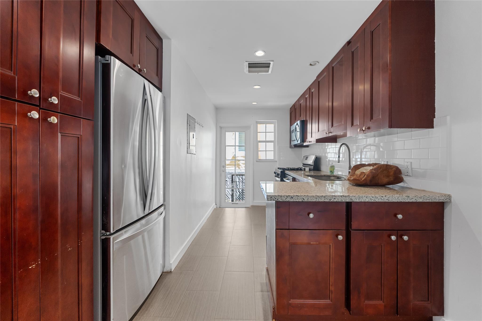 1351 Meridian Ave #5
